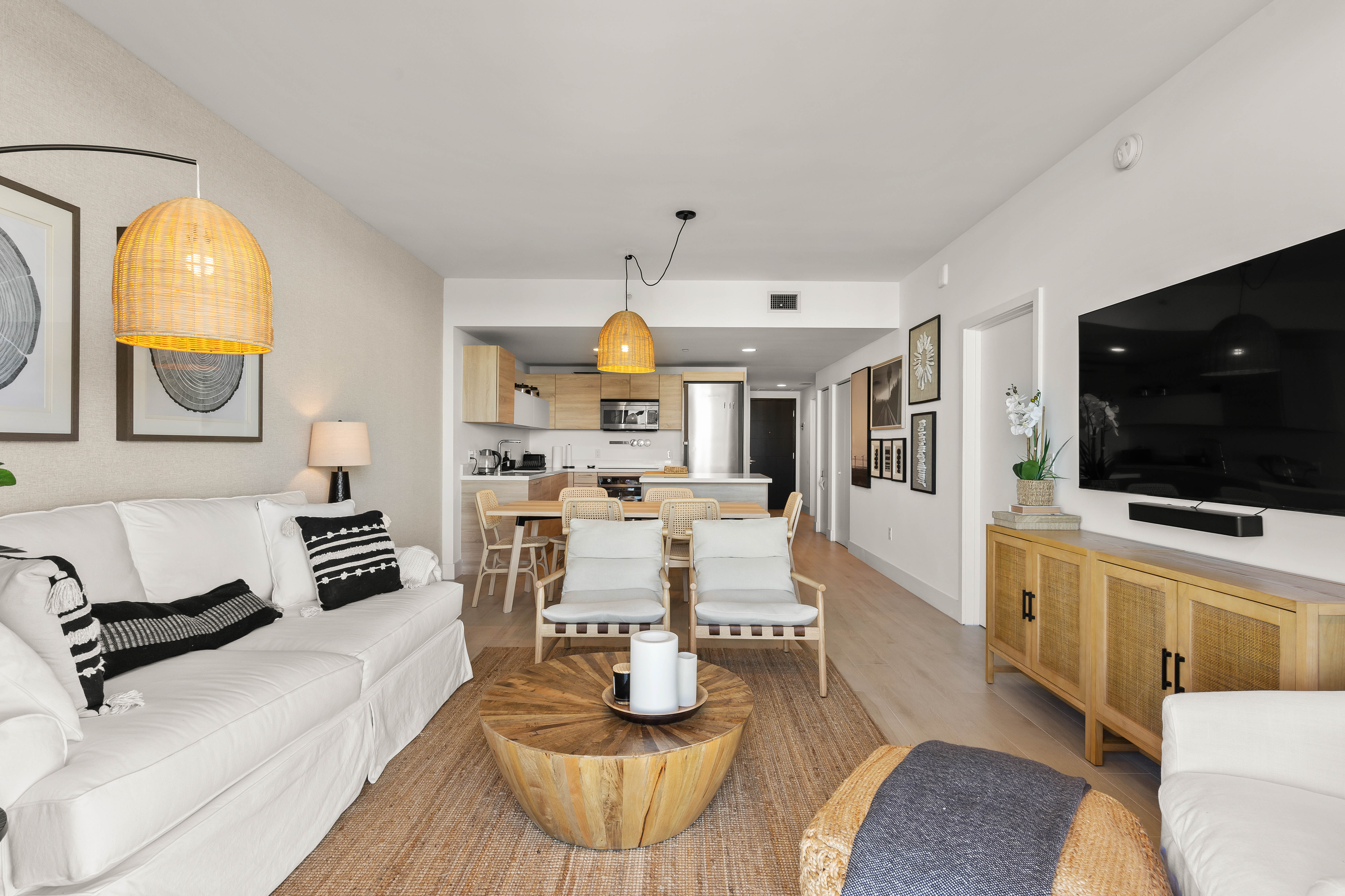 16385 Biscayne Boulevard North Miami Beach FL 33160