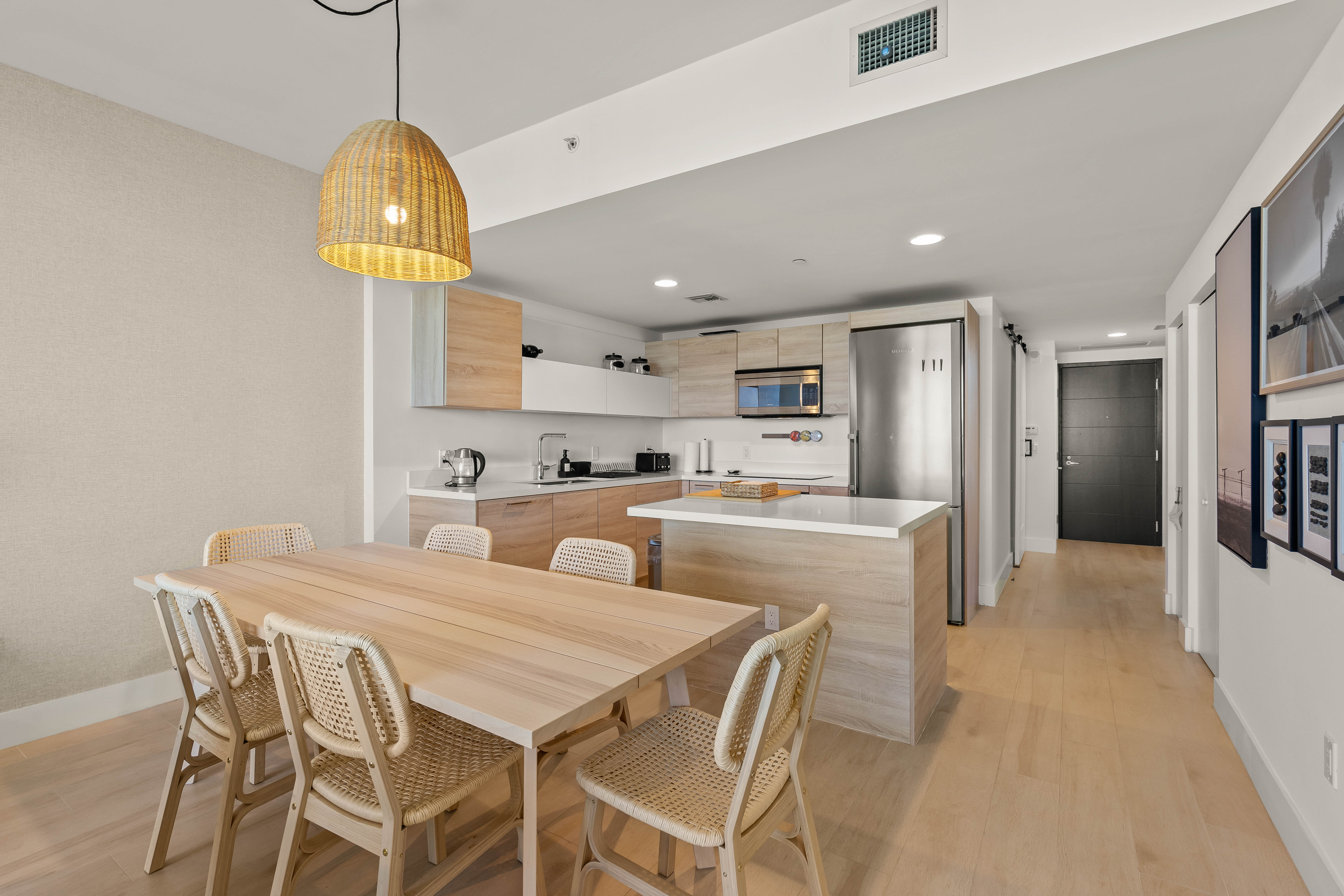 16385 Biscayne Boulevard North Miami Beach FL 33160