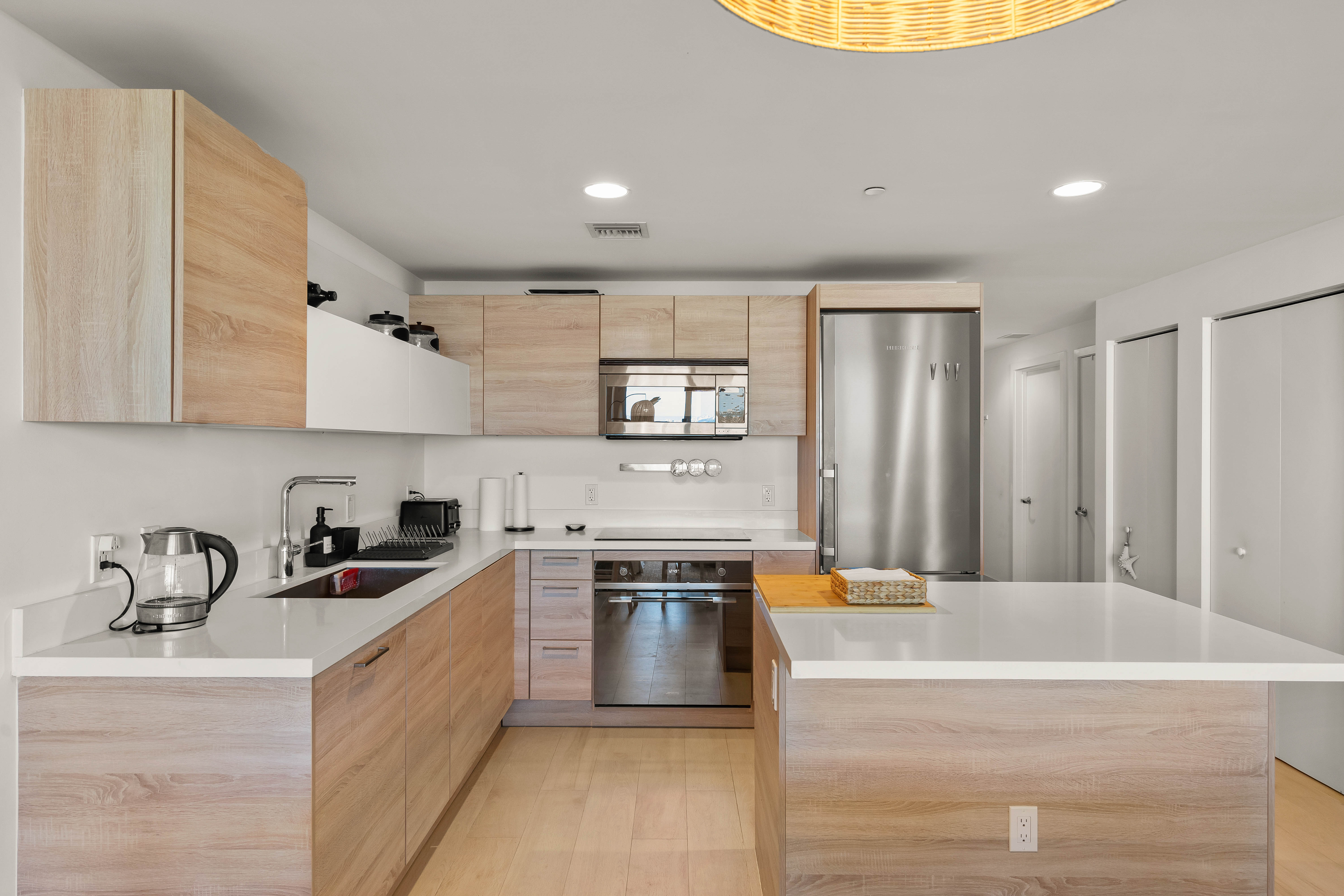 16385 Biscayne Boulevard North Miami Beach FL 33160