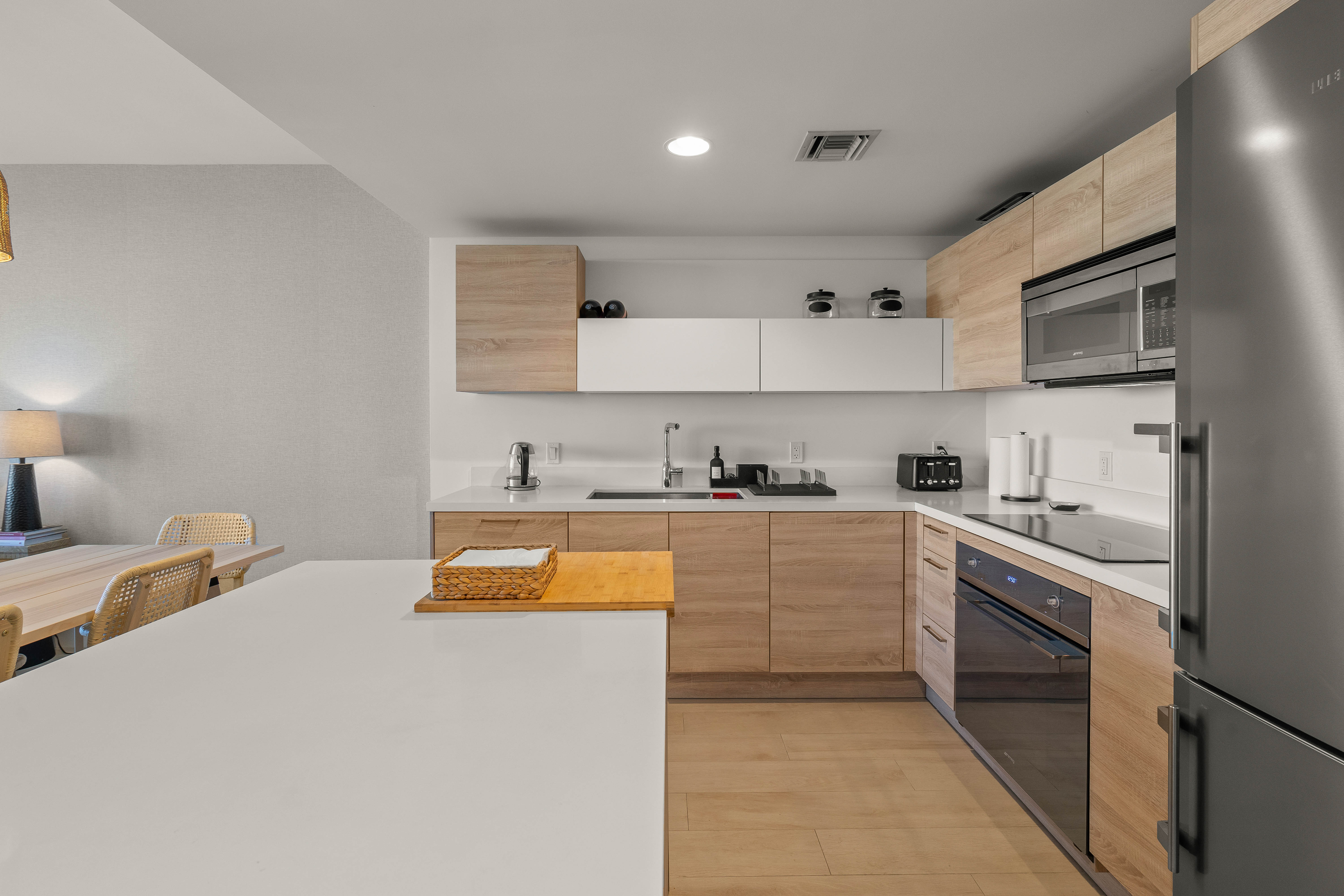 16385 Biscayne Boulevard North Miami Beach FL 33160