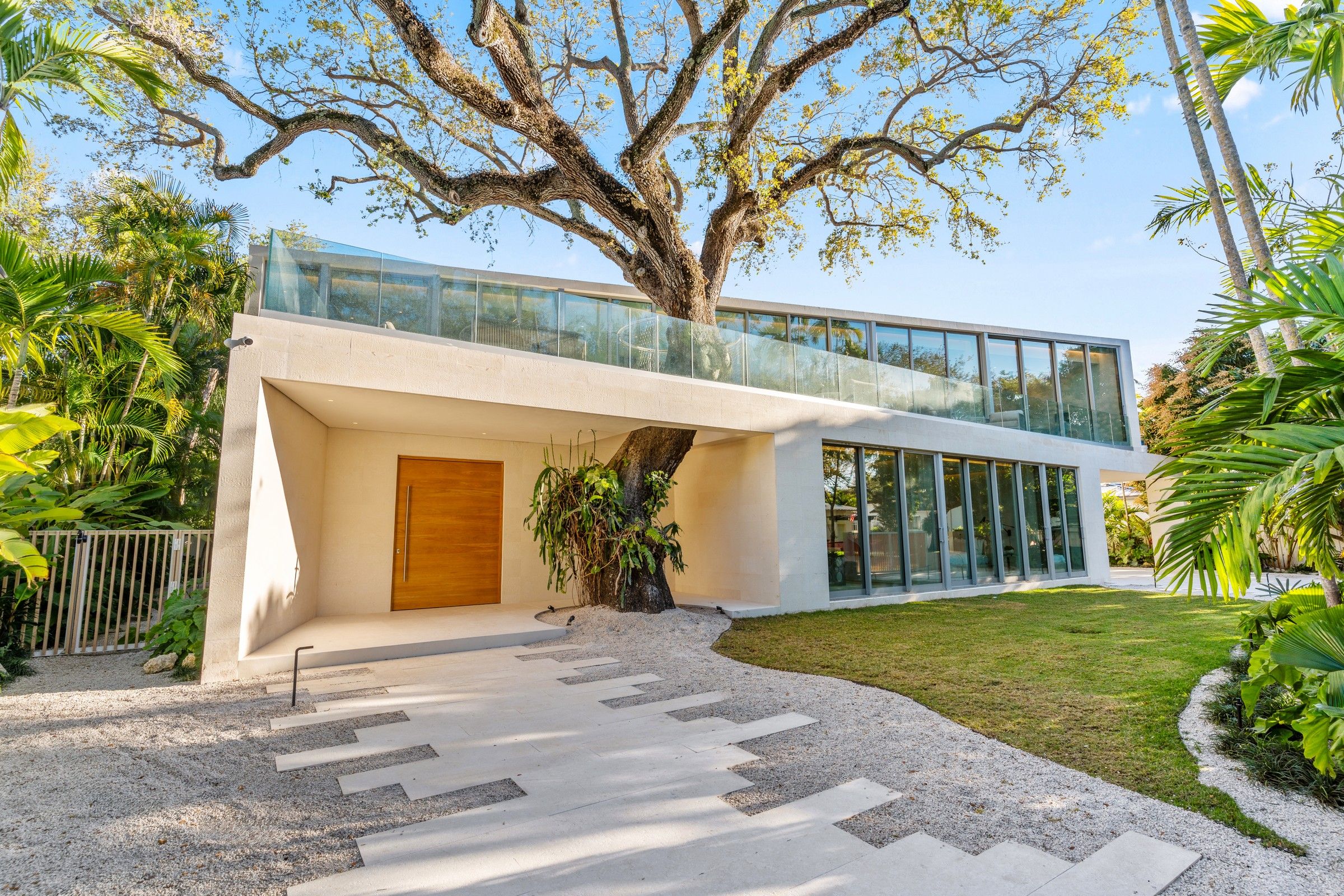 1616 Onaway Drive Miami FL 33133