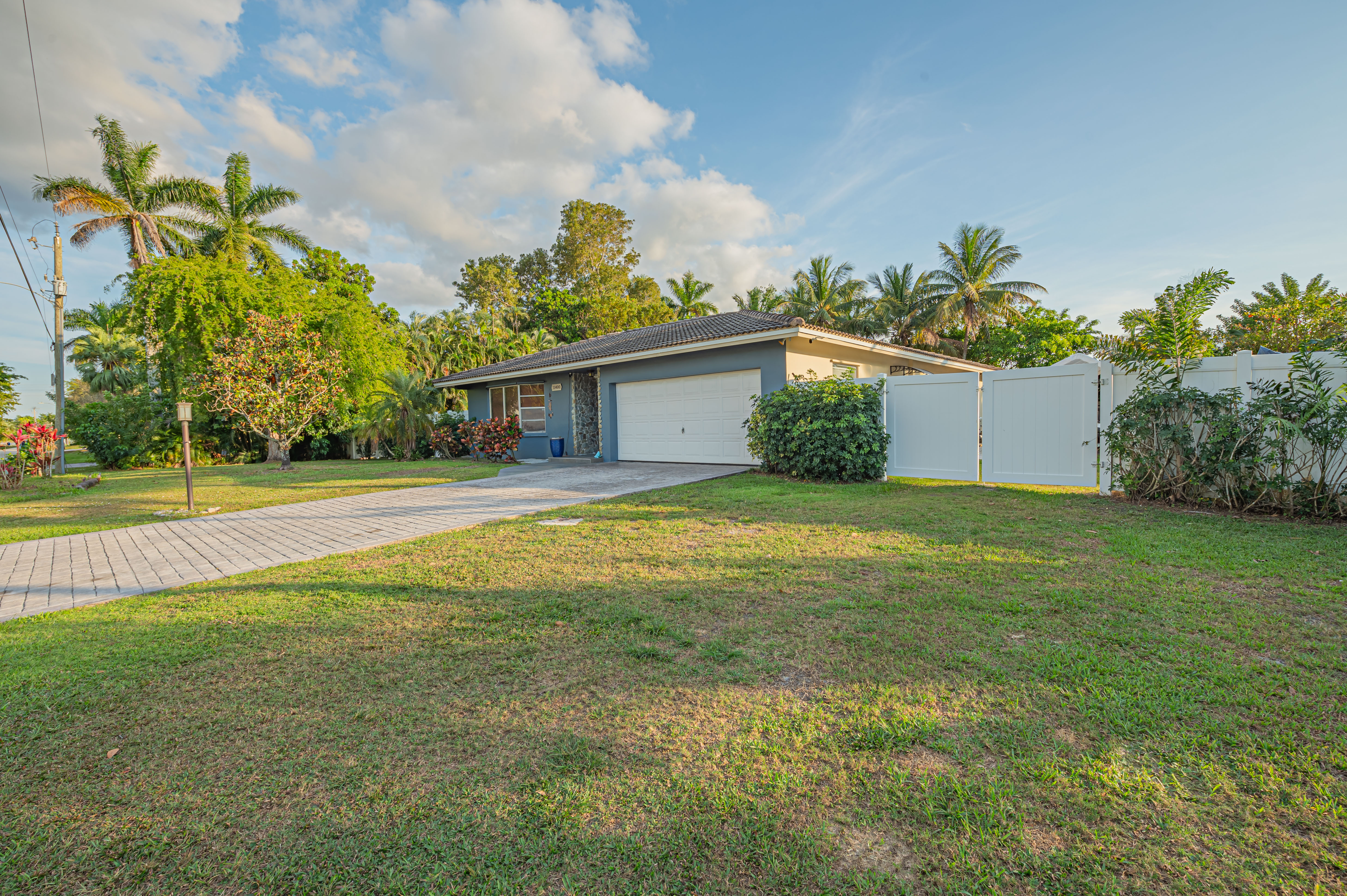 11400 Tara Drive Plantation FL 33325