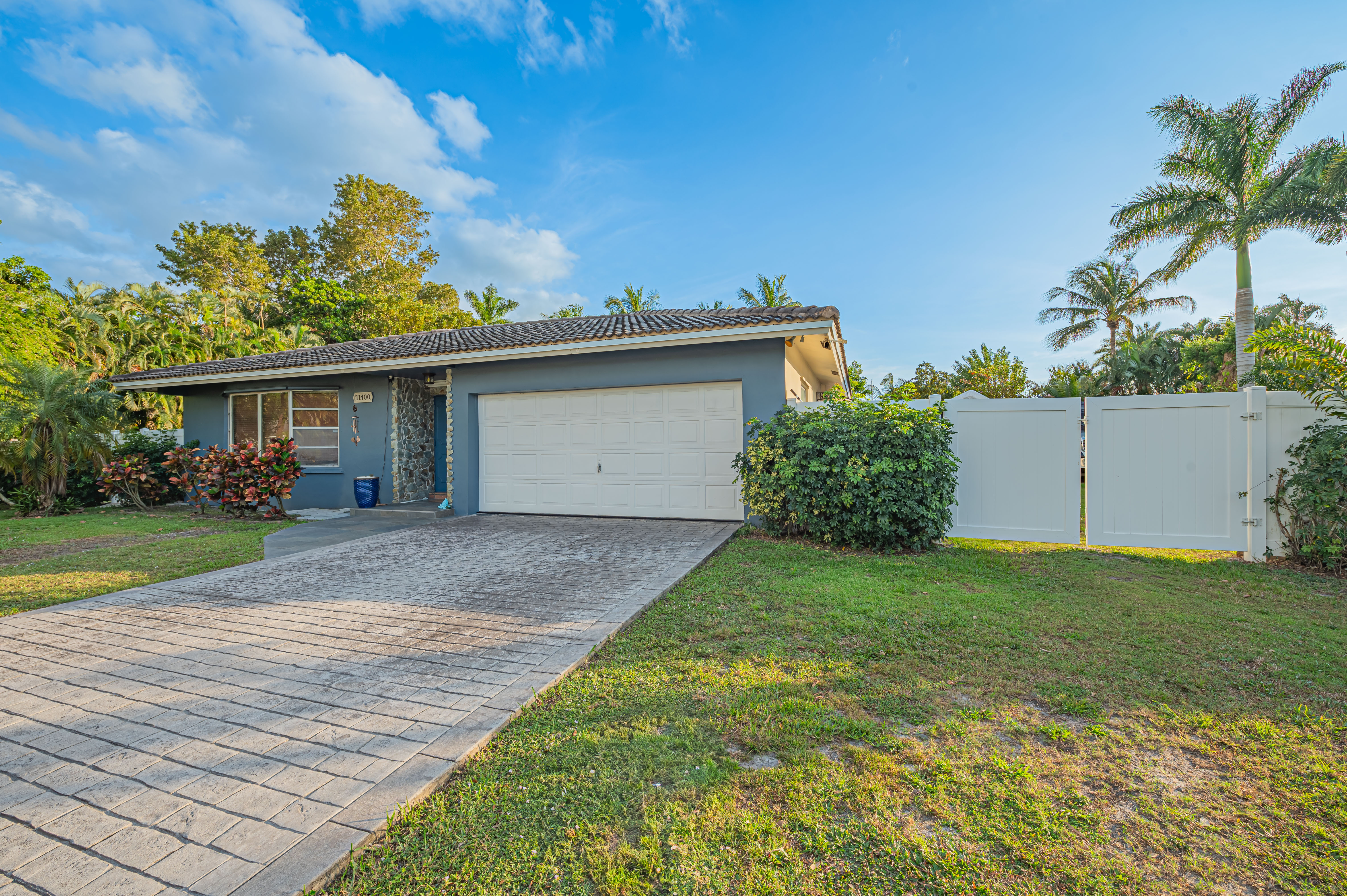 11400 Tara Drive Plantation FL 33325
