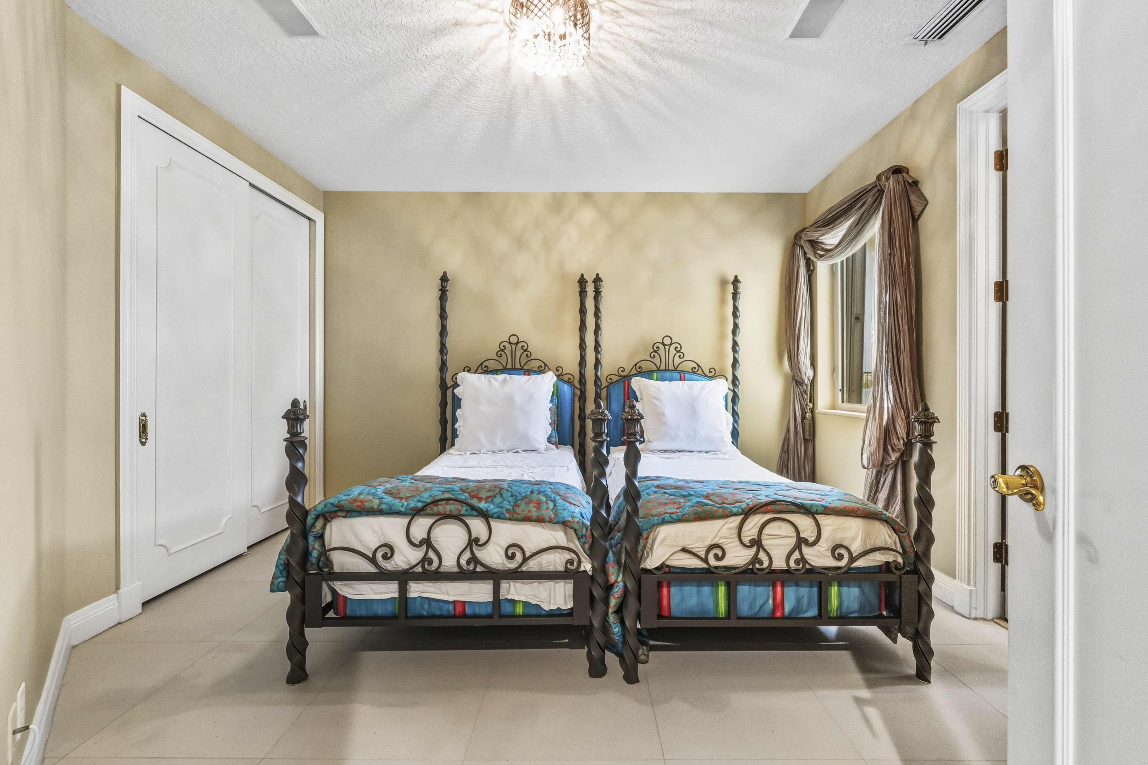 3520 Paddock Road Weston FL 33331