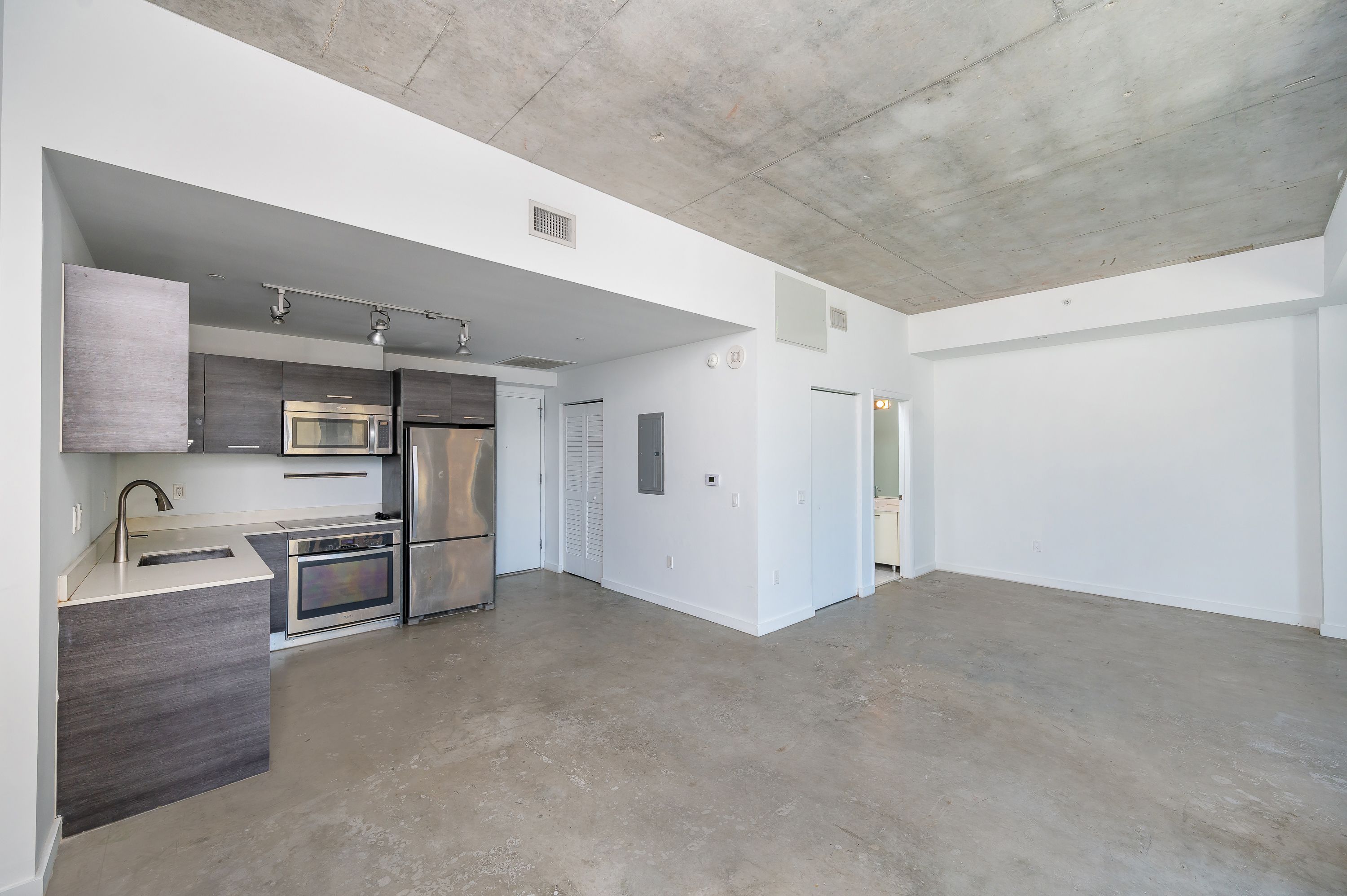 151 SE 1st Street Miami FL 33131