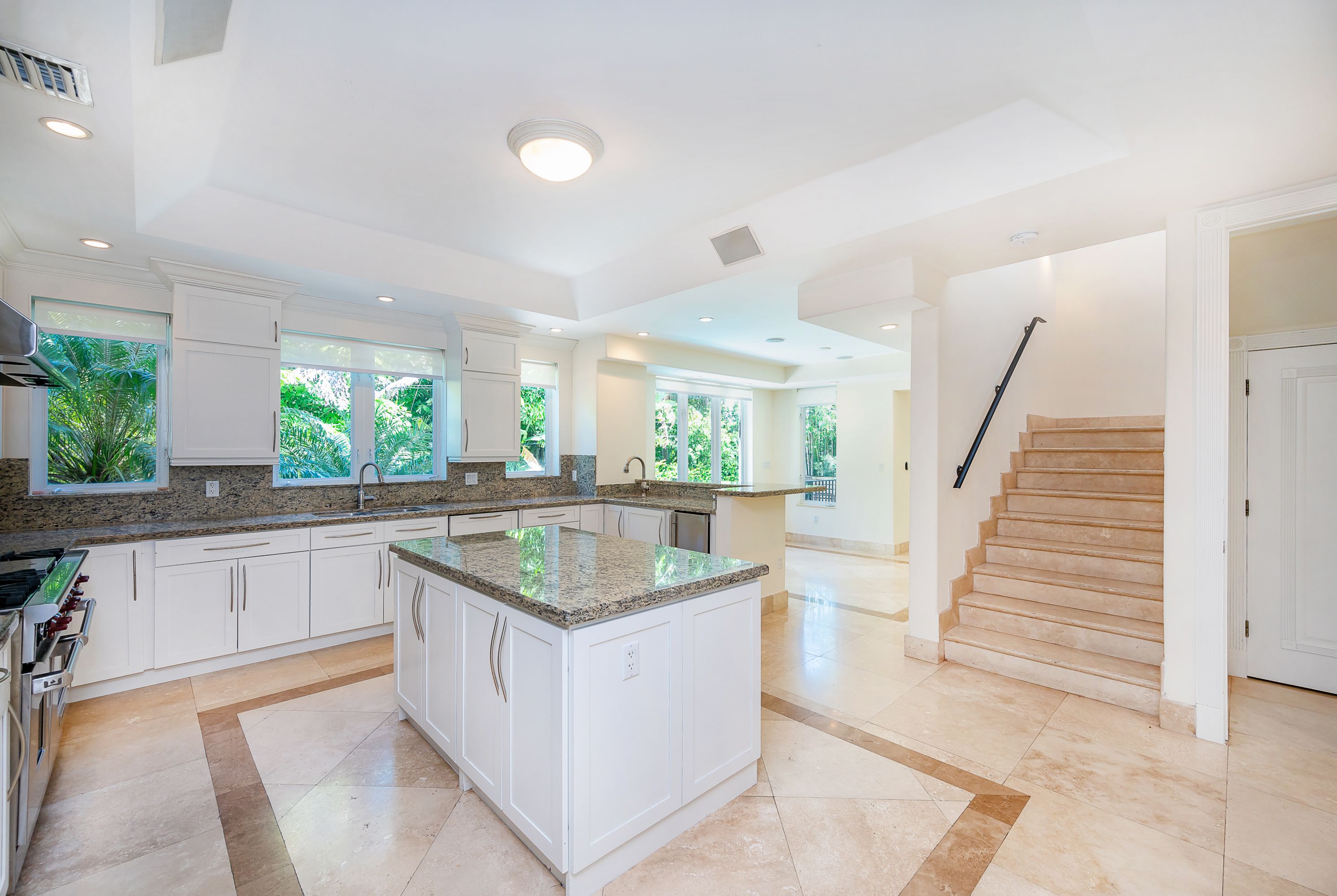 541 S Mashta Drive Key Biscayne FL 33149
