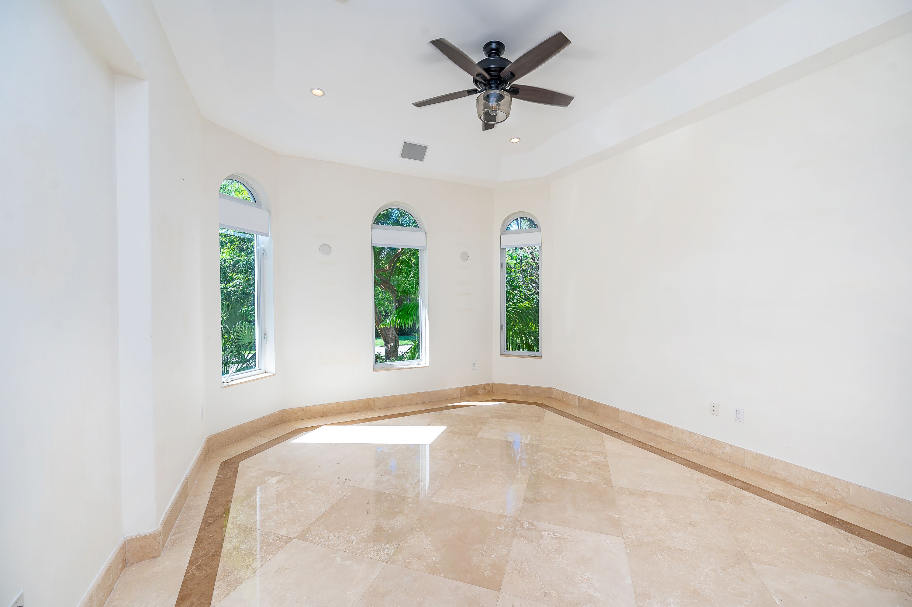 541 S Mashta Drive Key Biscayne FL 33149