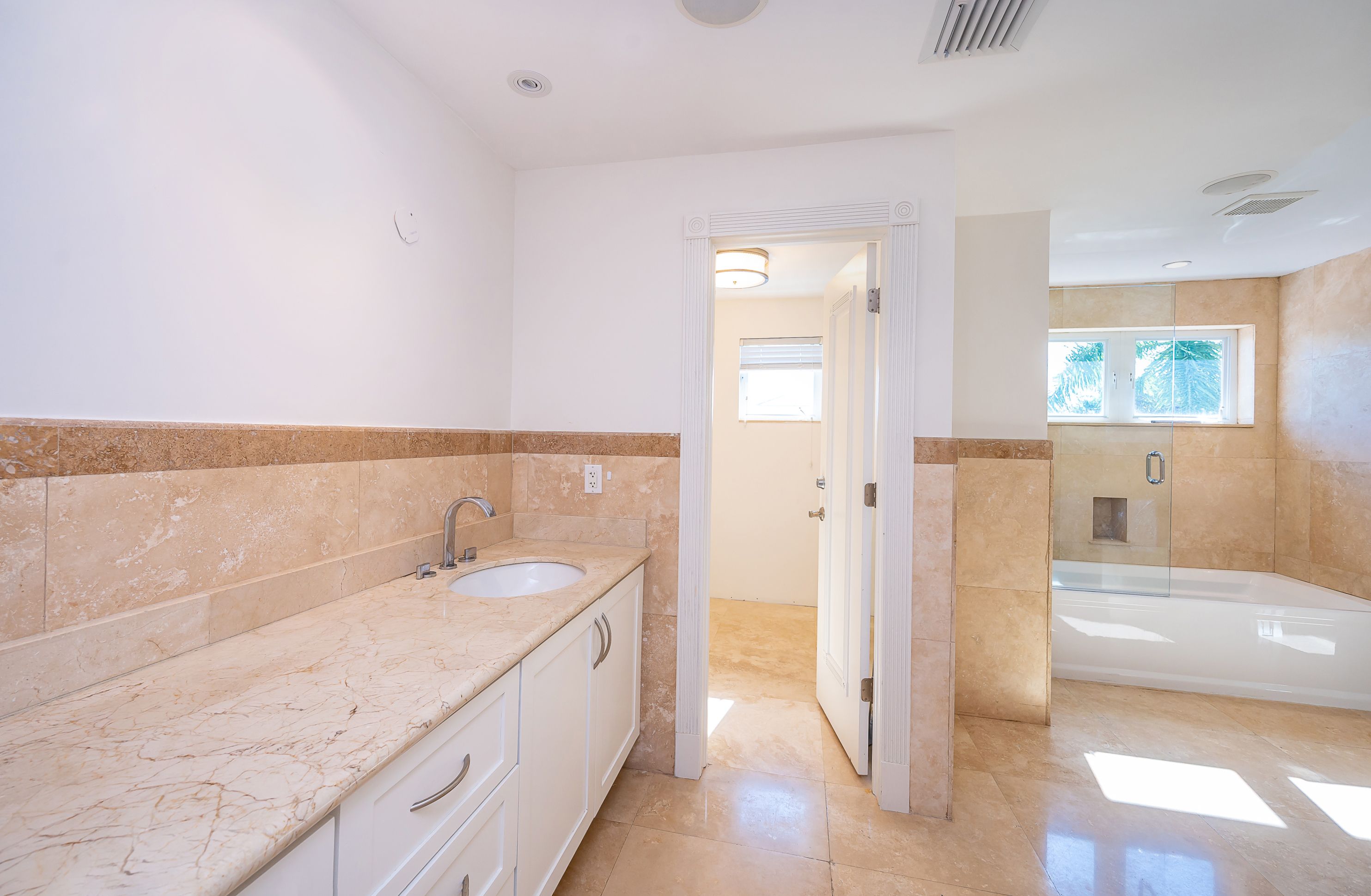 541 S Mashta Drive Key Biscayne FL 33149