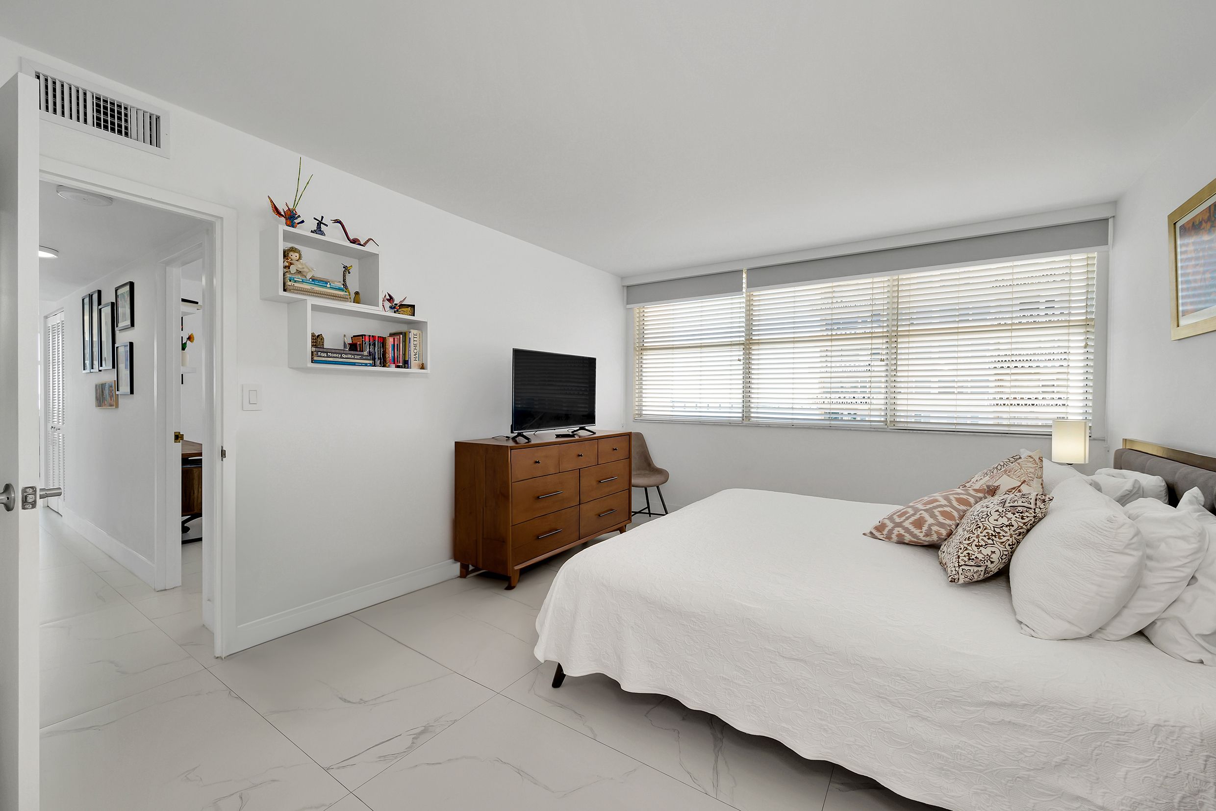 1420 Brickell Bay Drive Miami FL 33131