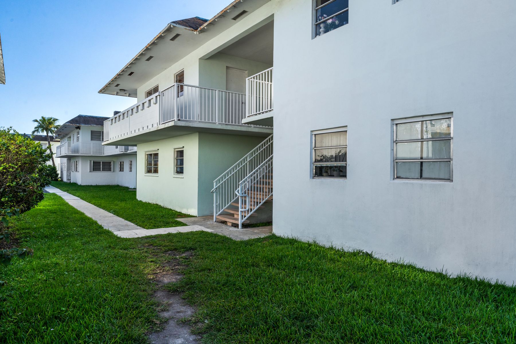 7670 SW 82nd Street Miami FL 33143