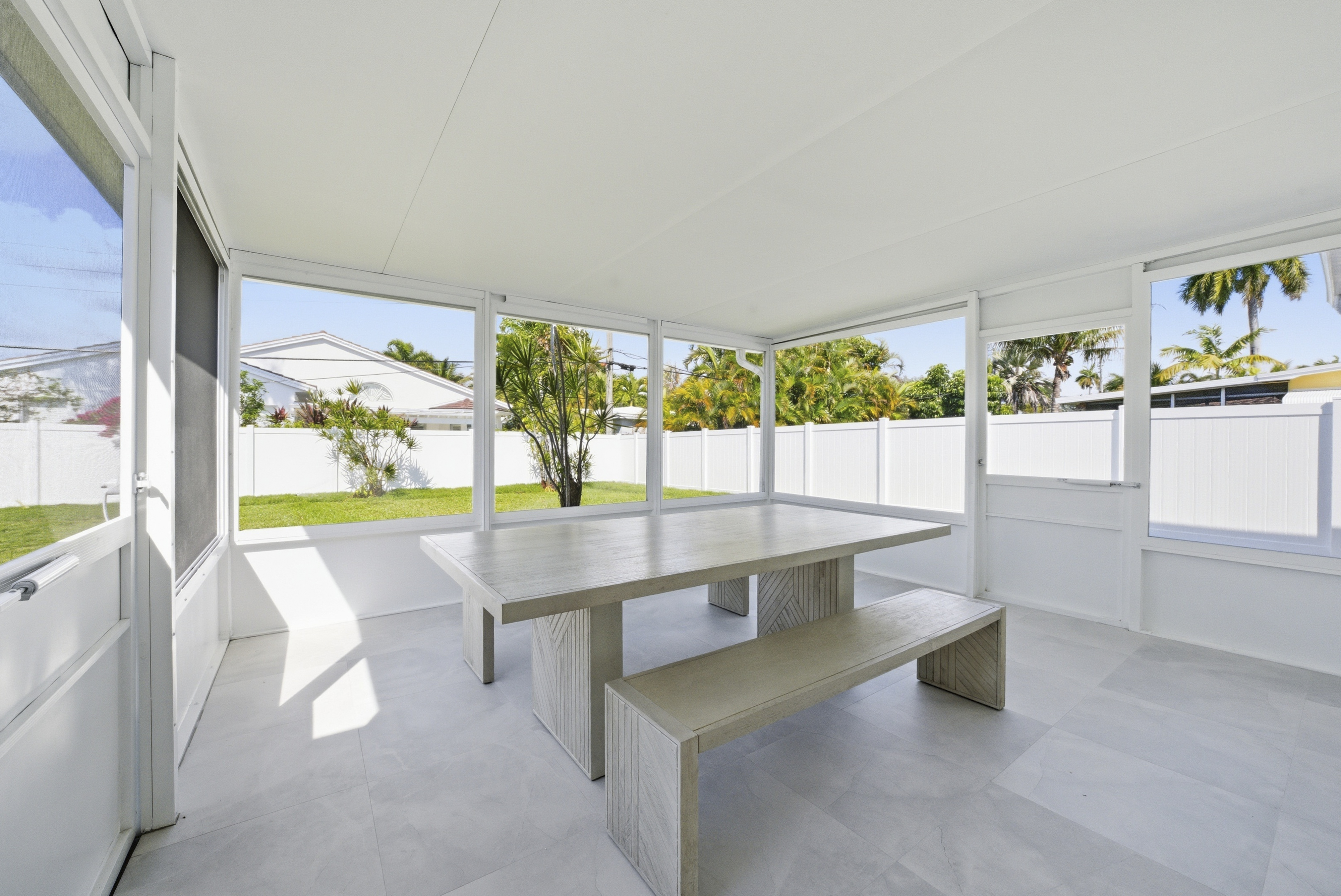 2001 NE 17th Way Fort Lauderdale FL 33305
