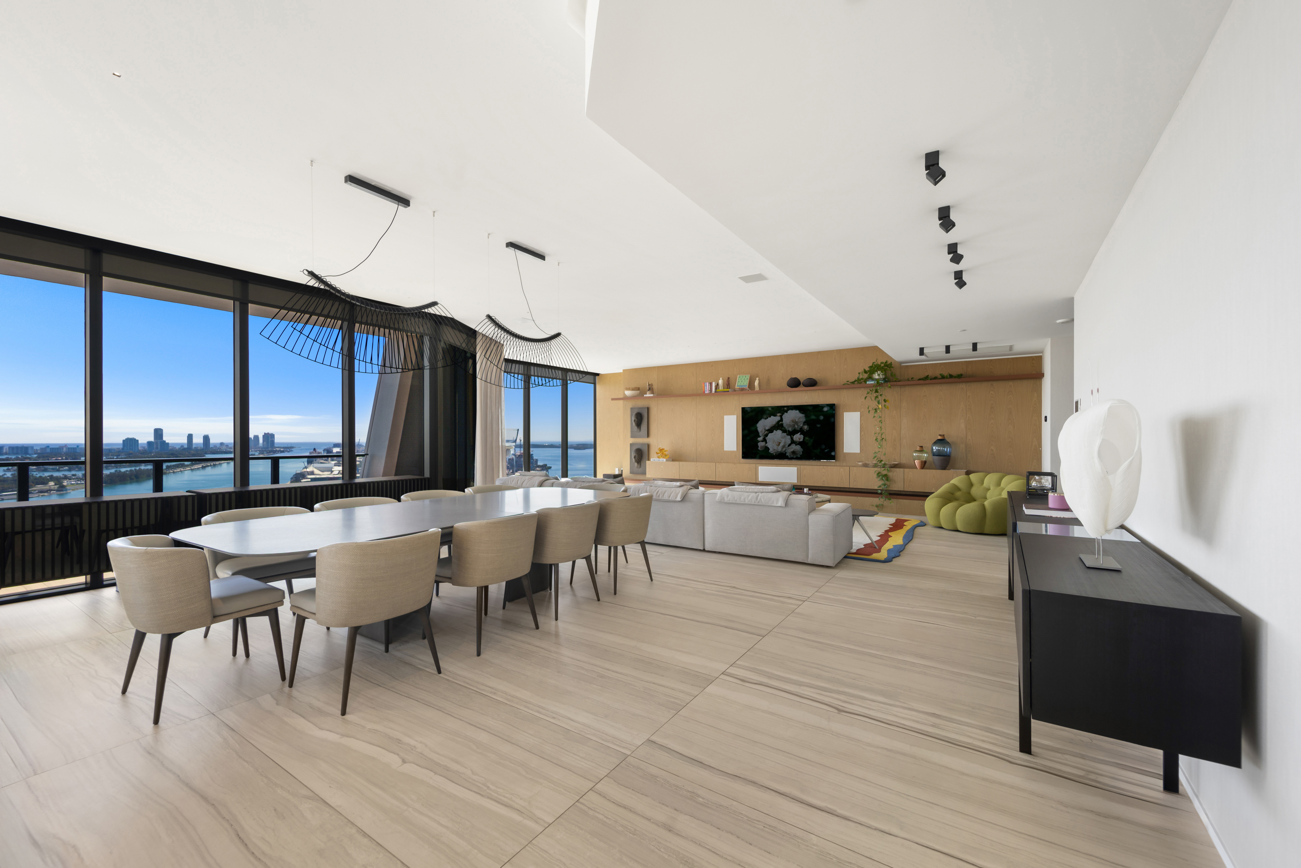 1000 Biscayne Boulevard Miami FL 33132