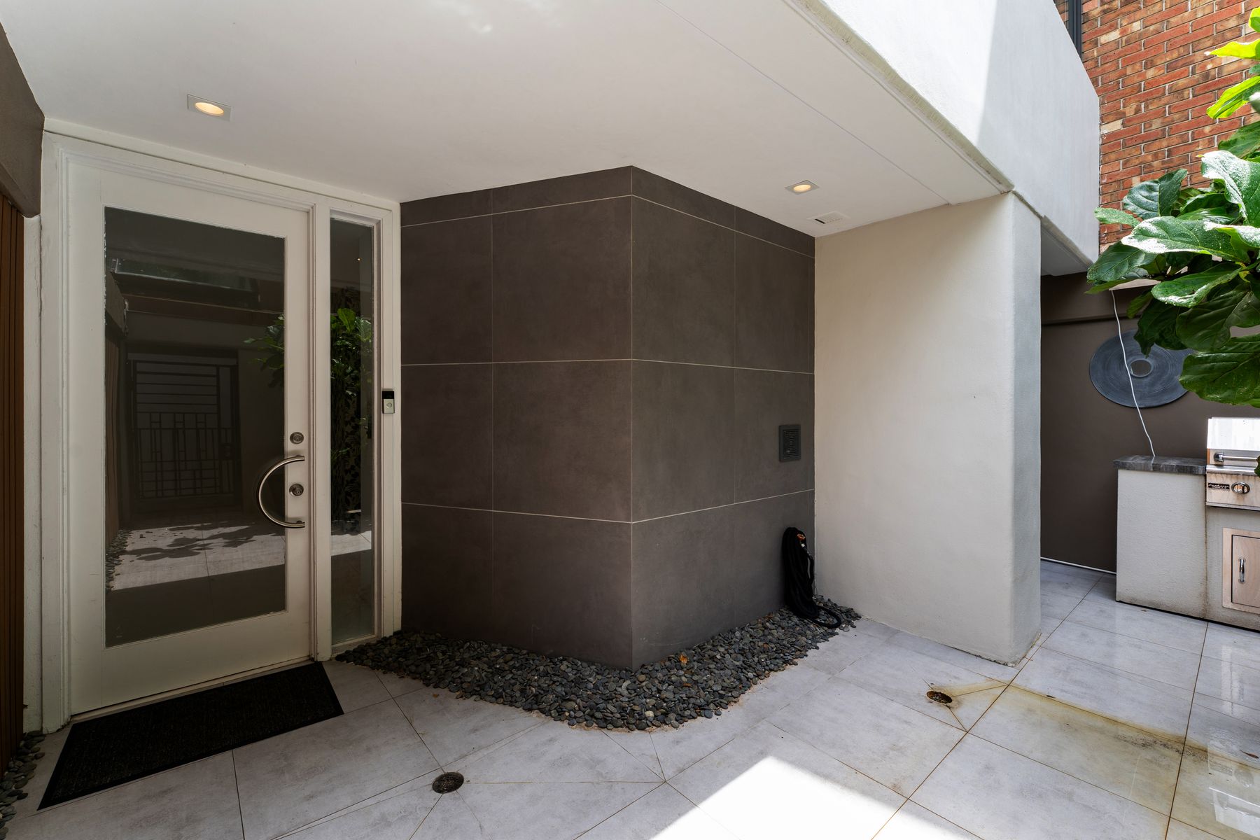1524 NE Quayside Terrace Miami FL 33138