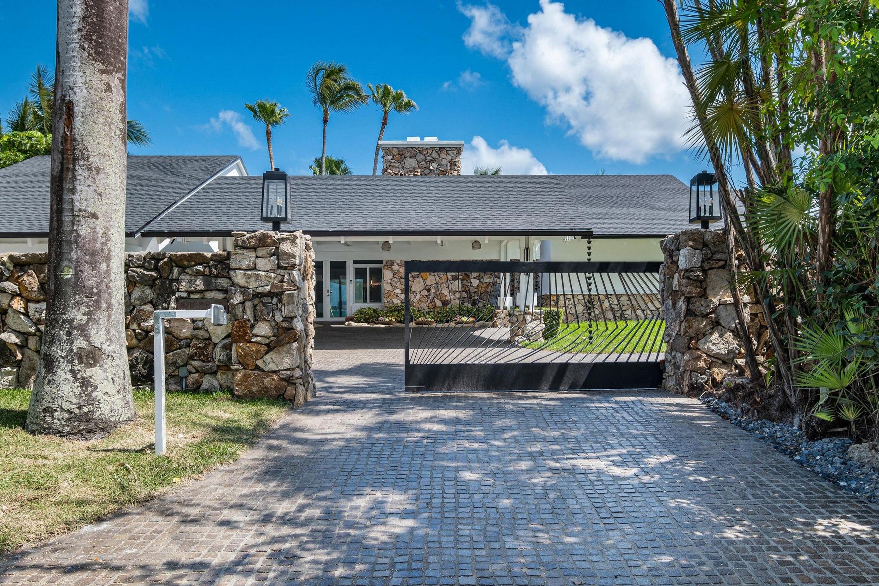 1365 Bay Terrace North Bay Village FL 33141