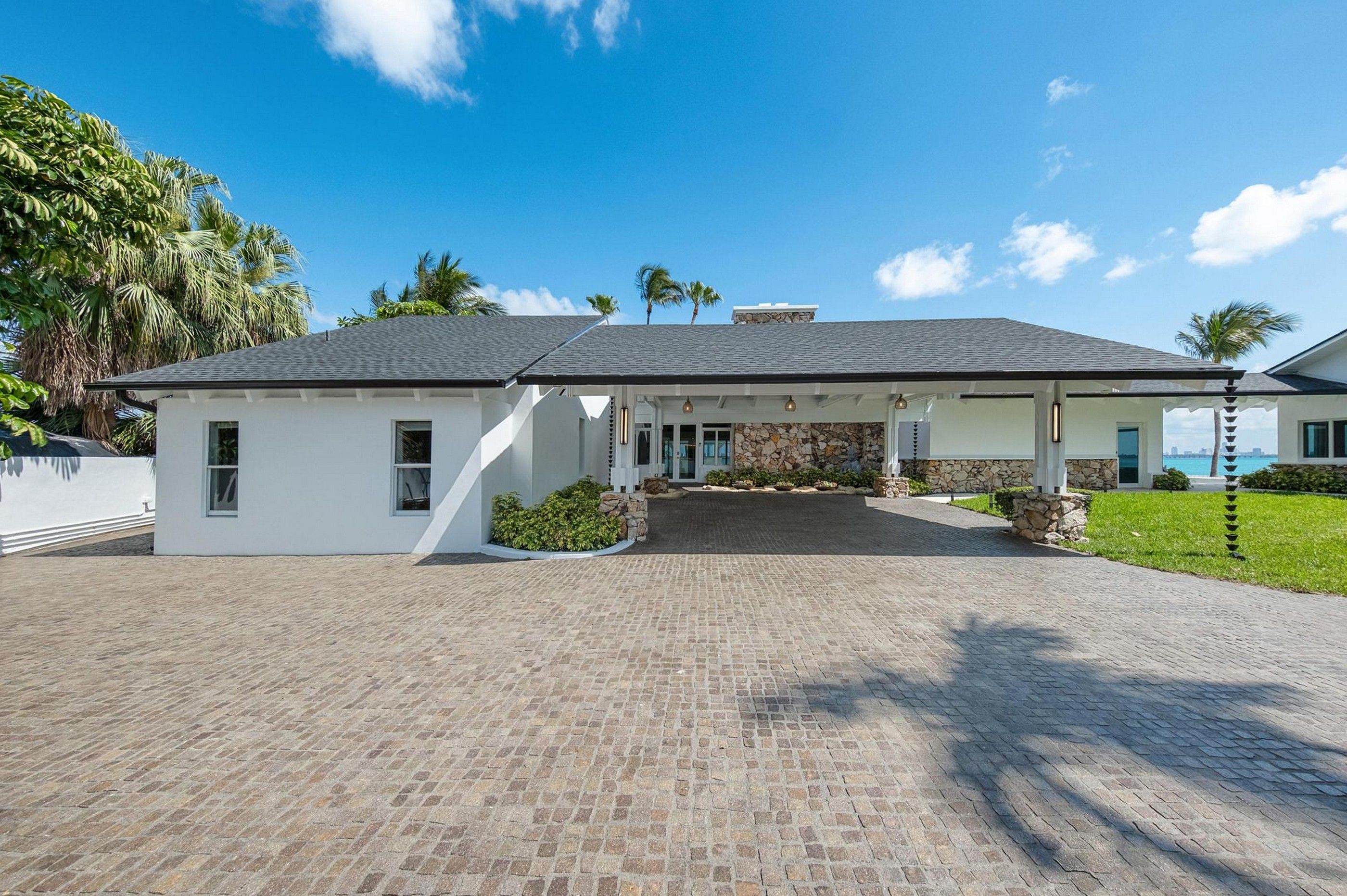 1365 Bay Terrace North Bay Village FL 33141