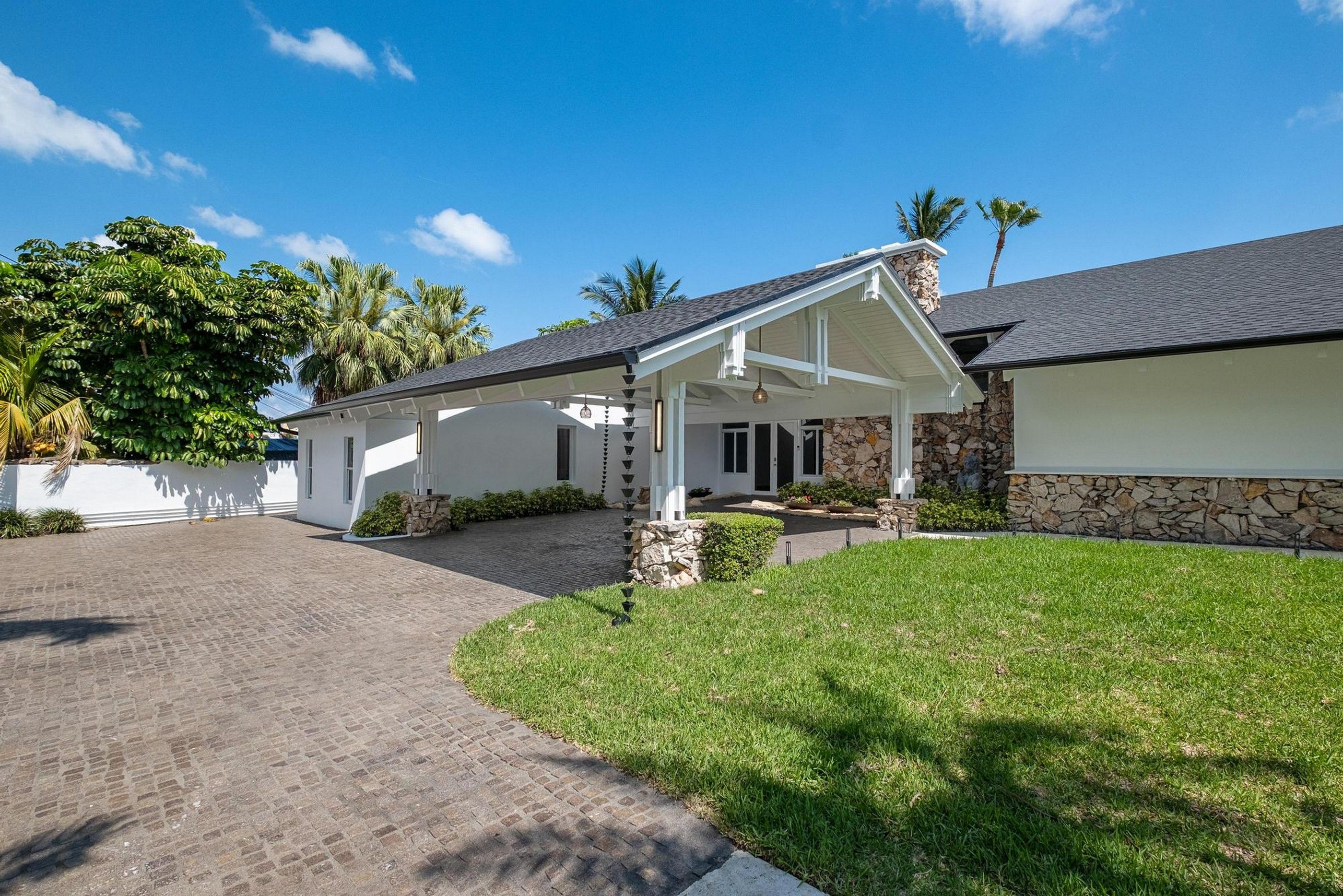 1365 Bay Terrace North Bay Village FL 33141