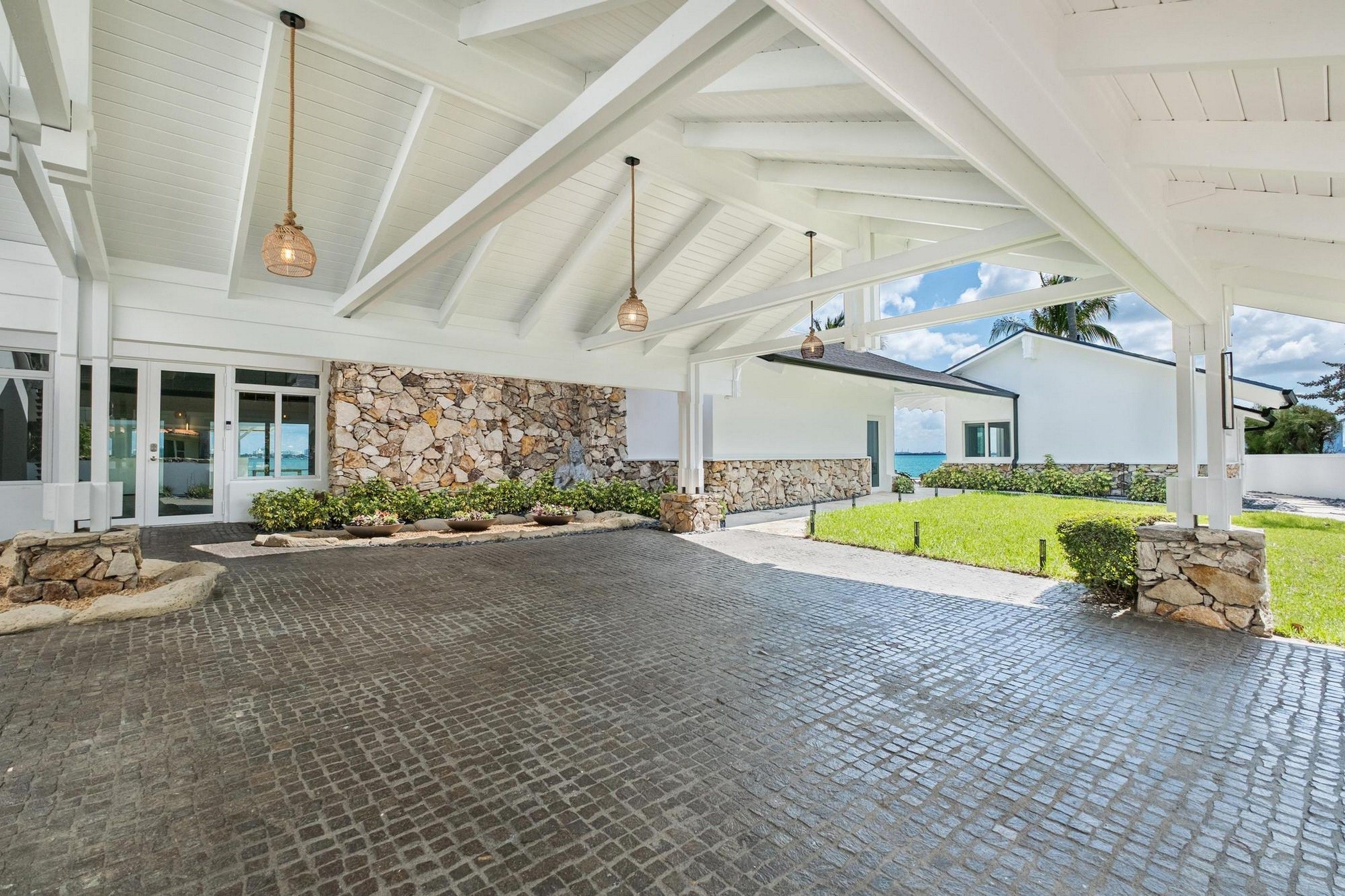 1365 Bay Terrace North Bay Village FL 33141