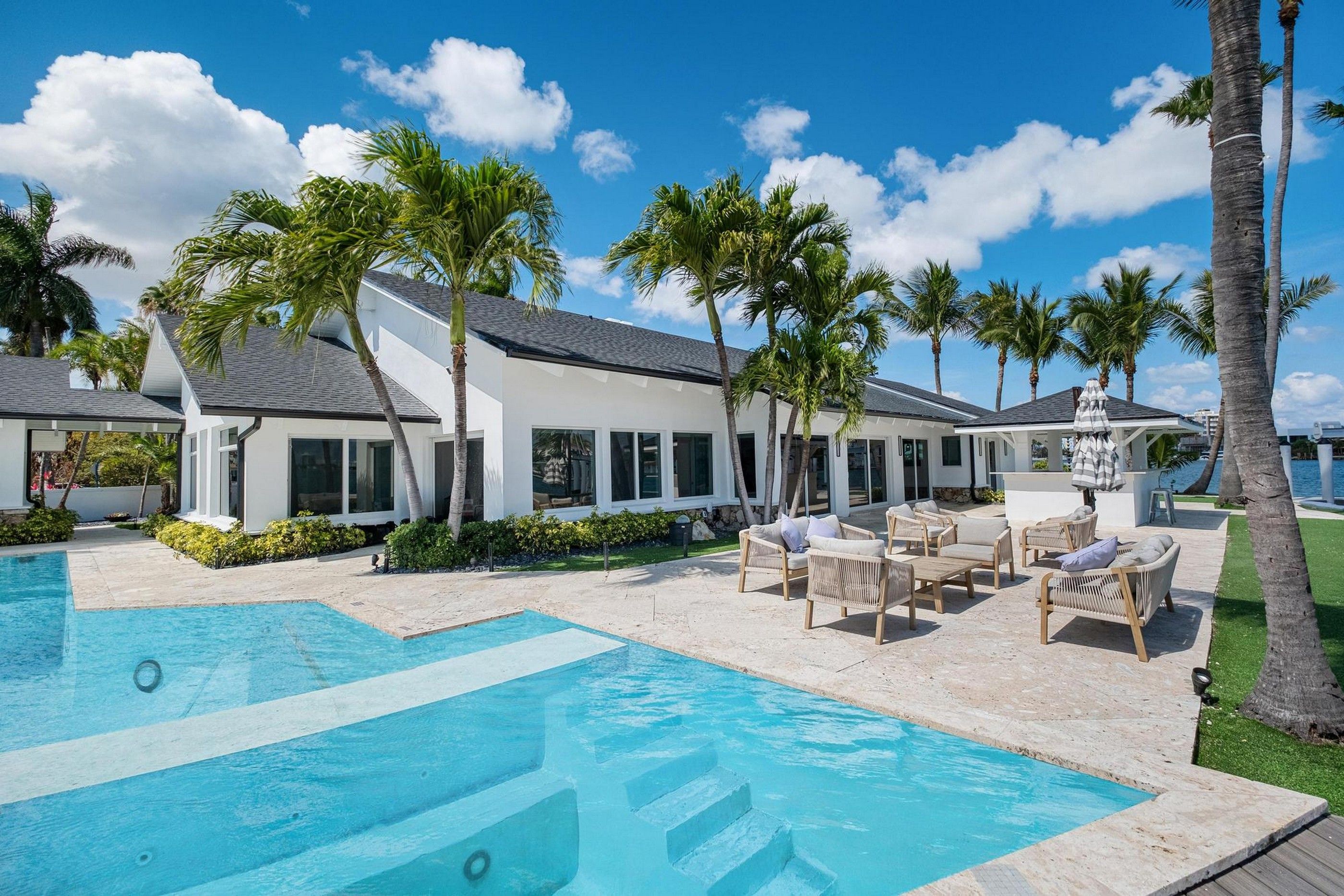 1365 Bay Terrace North Bay Village FL 33141