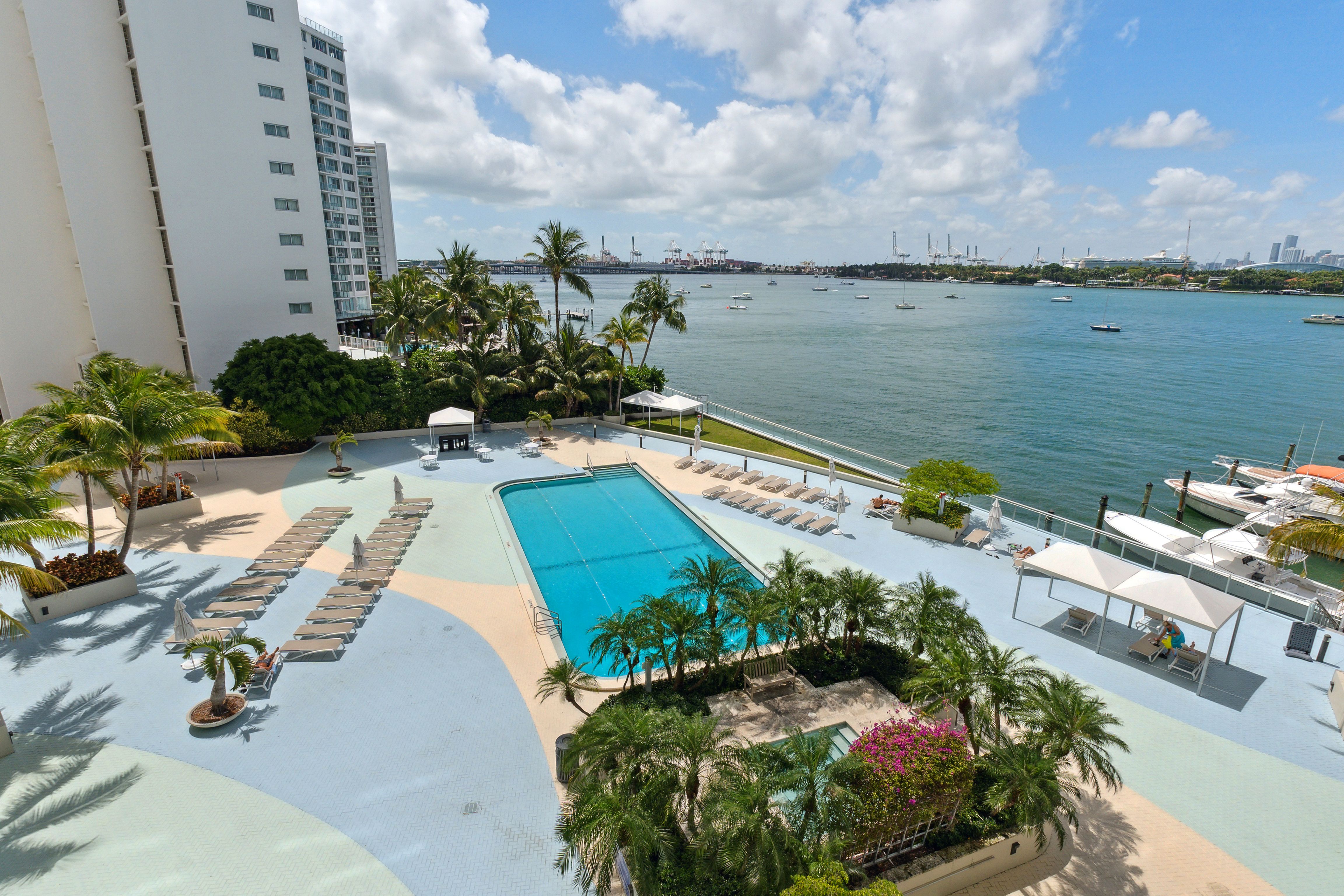 1000 West Avenue Miami Beach FL 33139