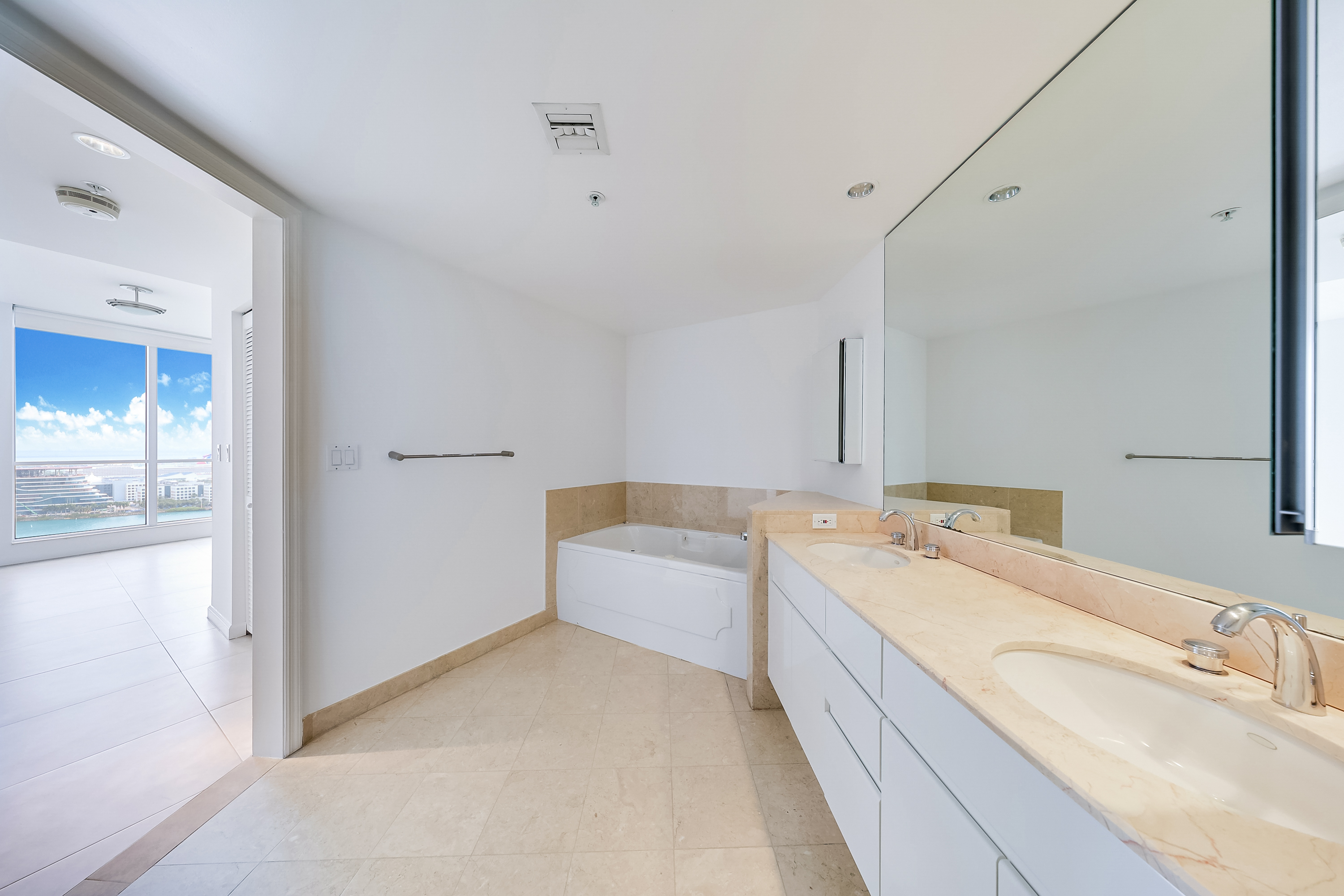848 Brickell Key Drive Miami FL 33131