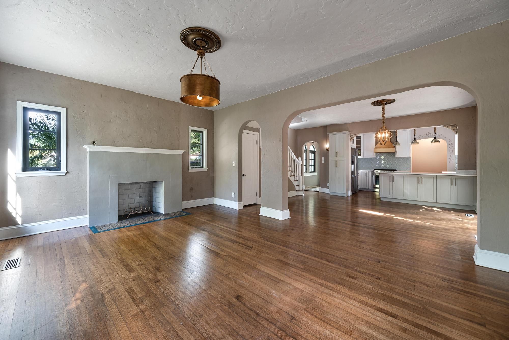 447 Giralda Avenue Coral Gables FL 33134