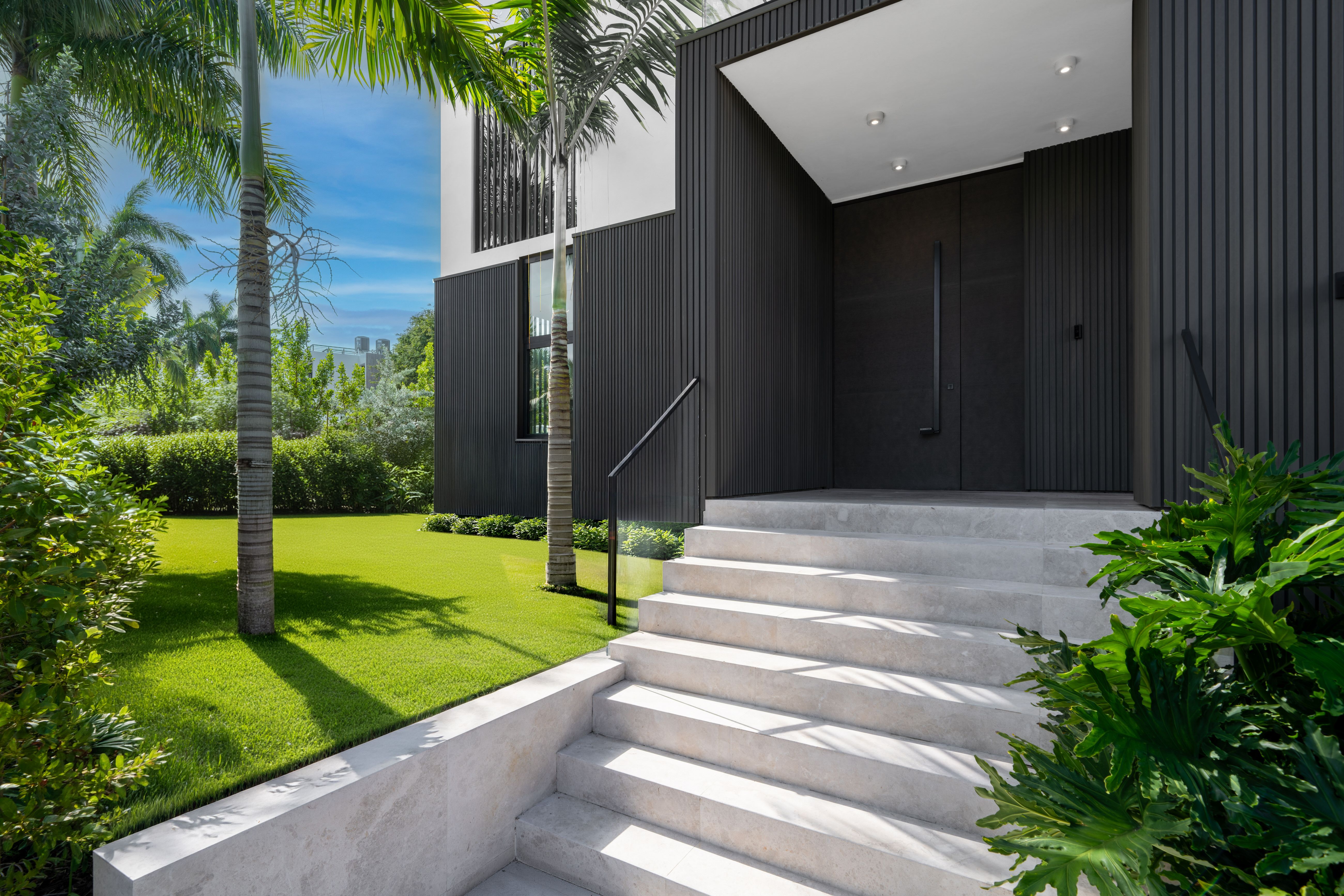 291 Palm Avenue Miami Beach FL 33139