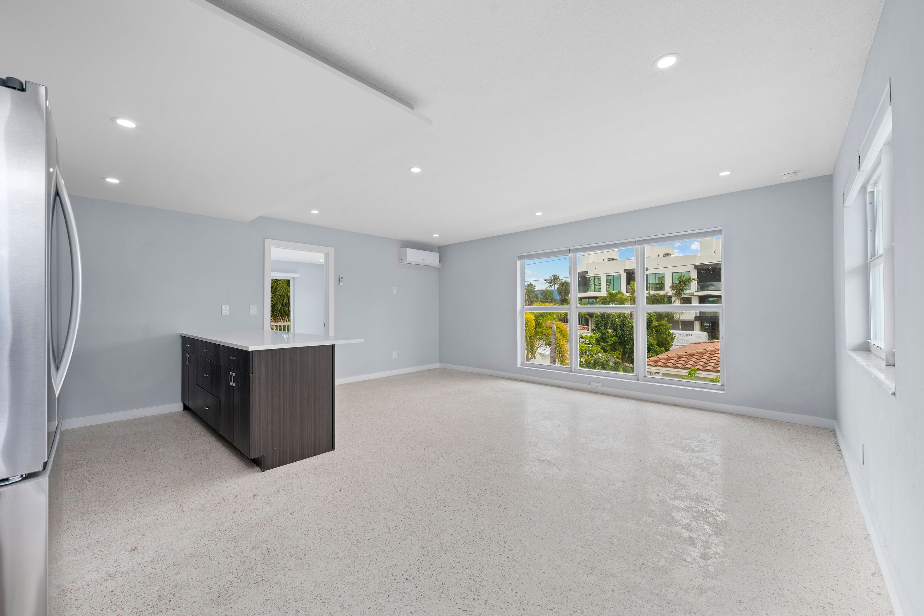 3220 NE 7th Place Pompano Beach FL 33062