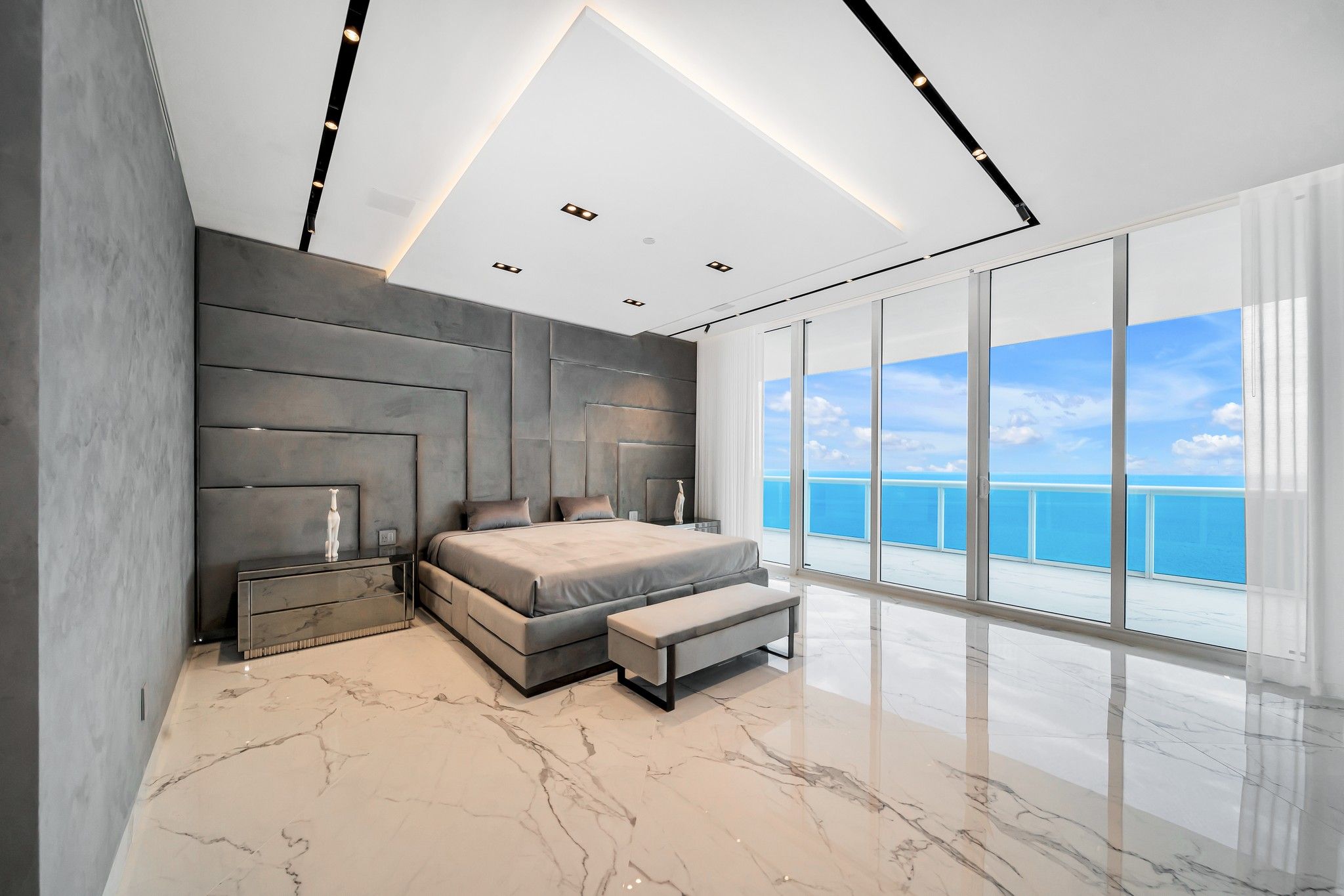 2711 S Ocean Drive Hollywood FL 33019