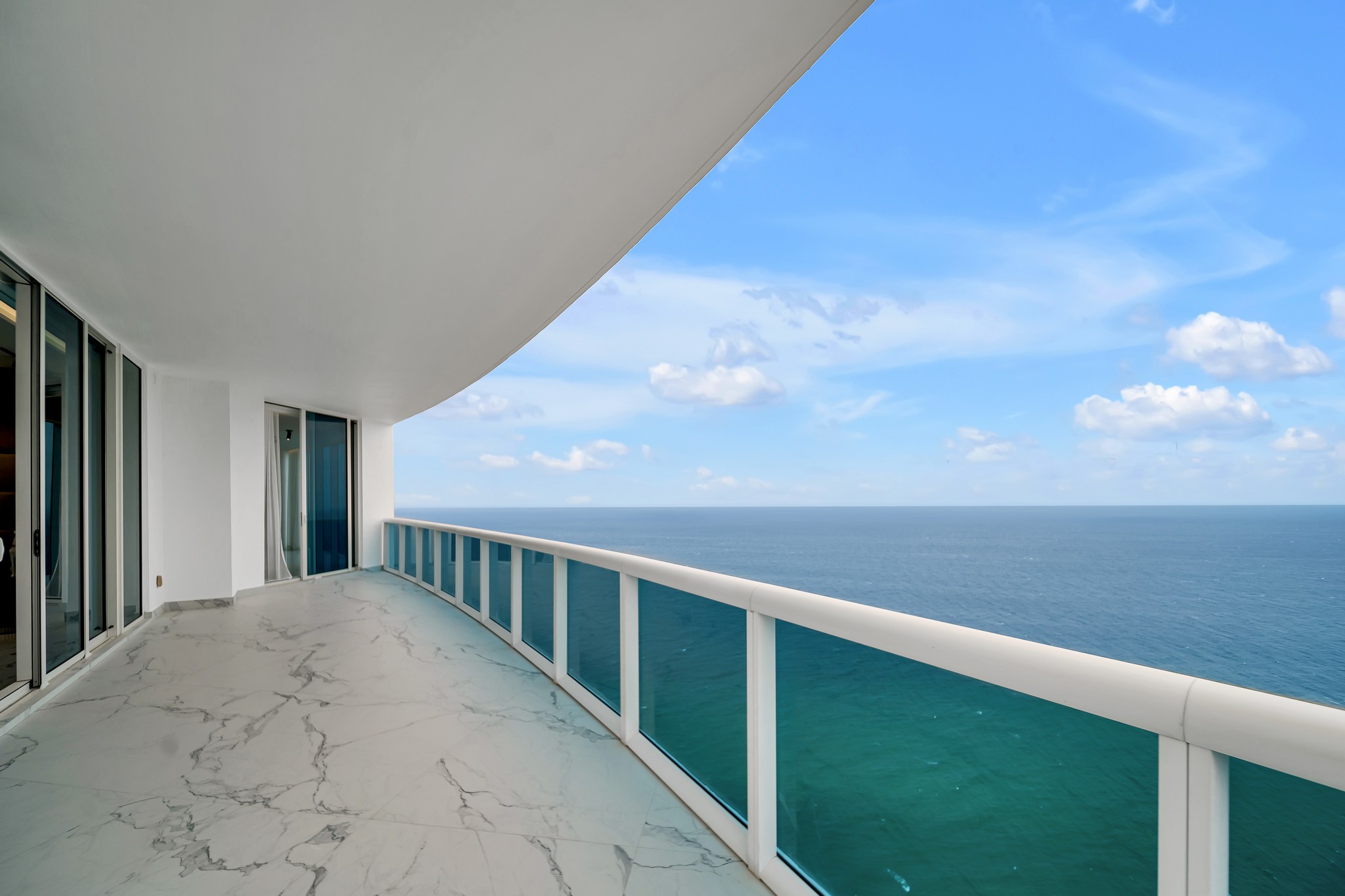 2711 S Ocean Drive Hollywood FL 33019