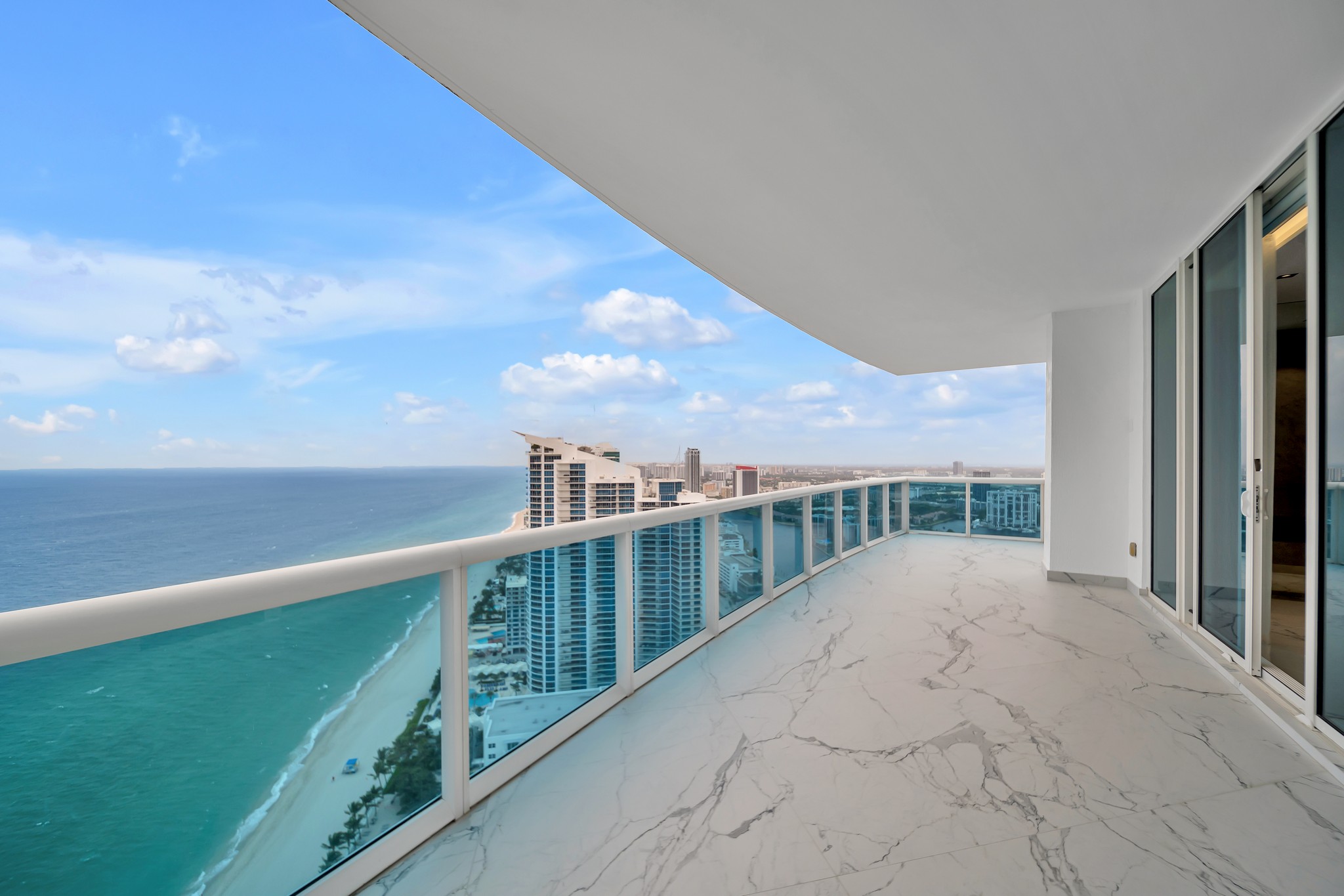 2711 S Ocean Drive Hollywood FL 33019