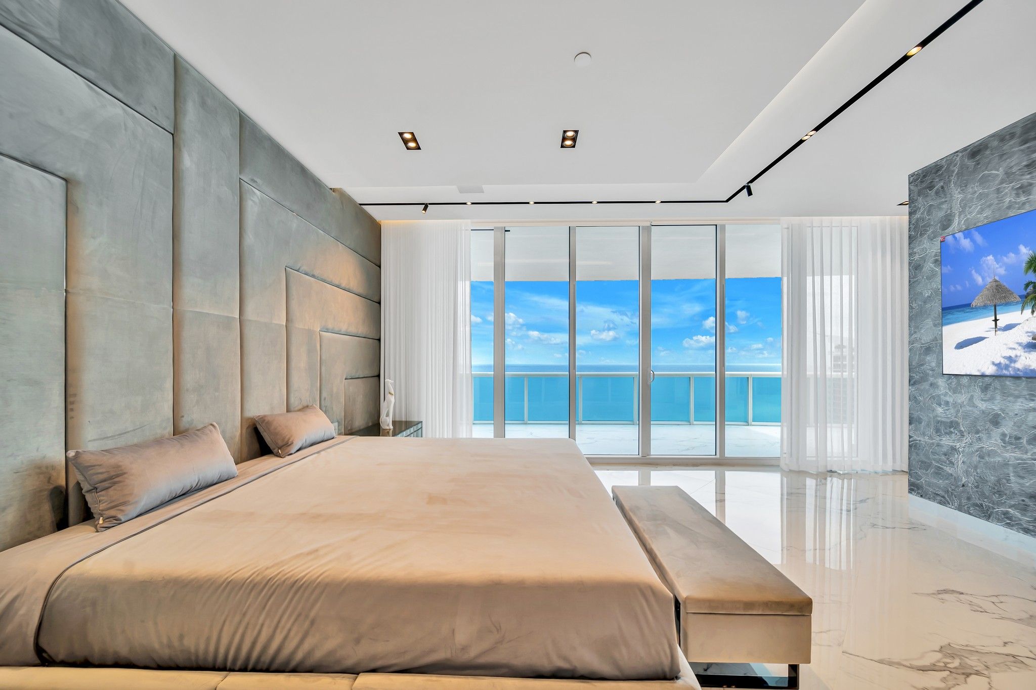 2711 S Ocean Drive Hollywood FL 33019