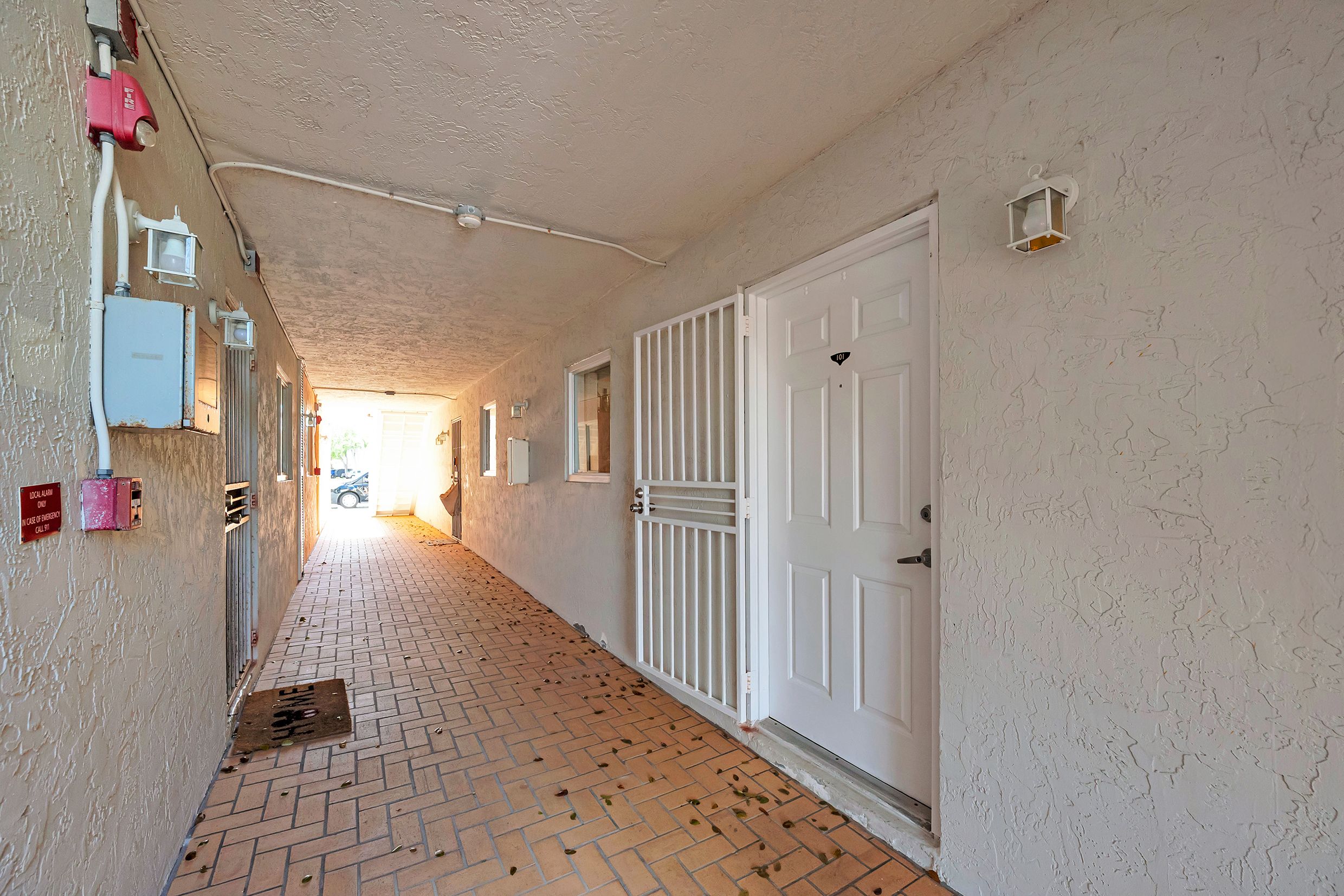 10441 Mahogany Key Circle Miami FL 33196