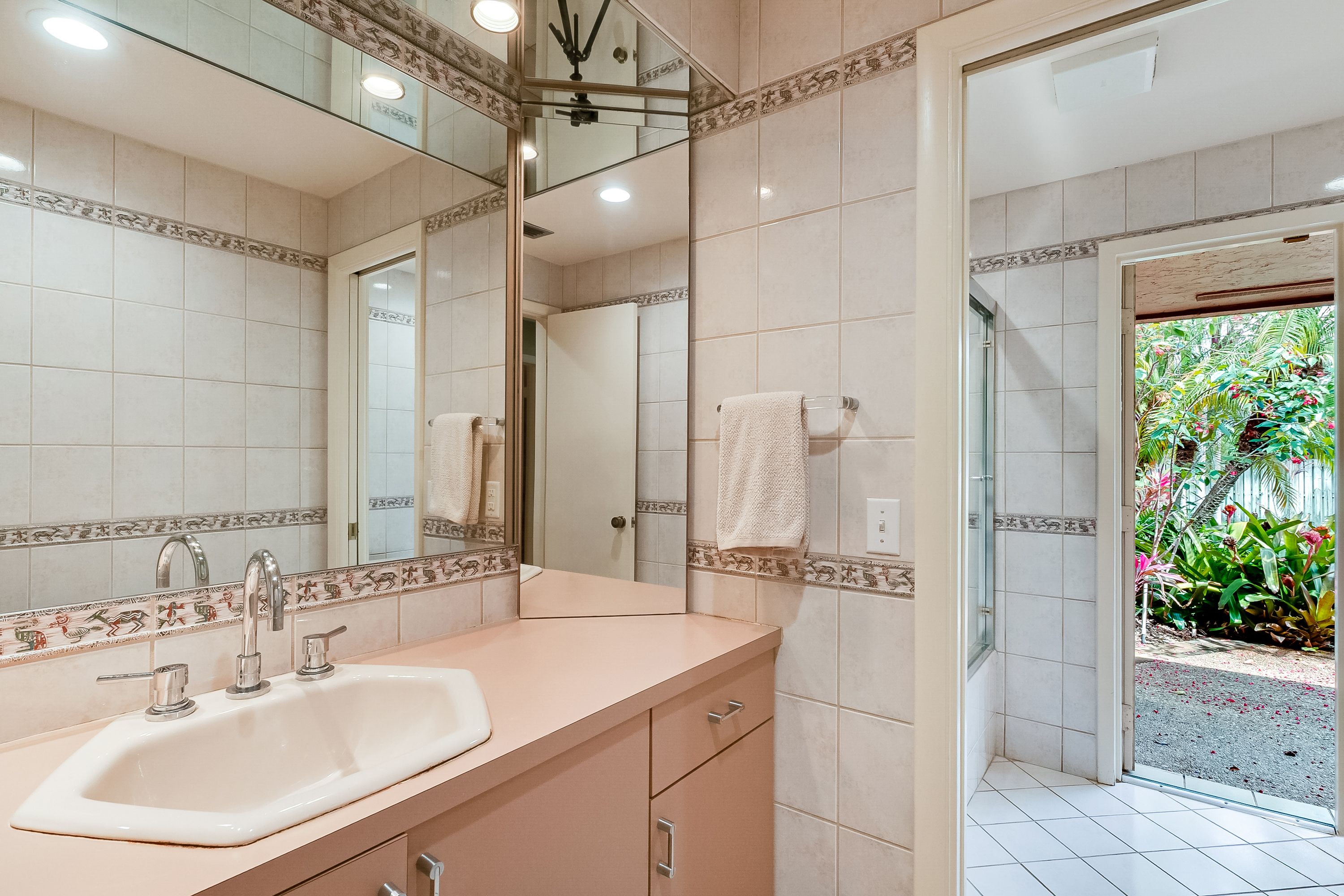 2011 NE 211th Terrace Miami FL 33179