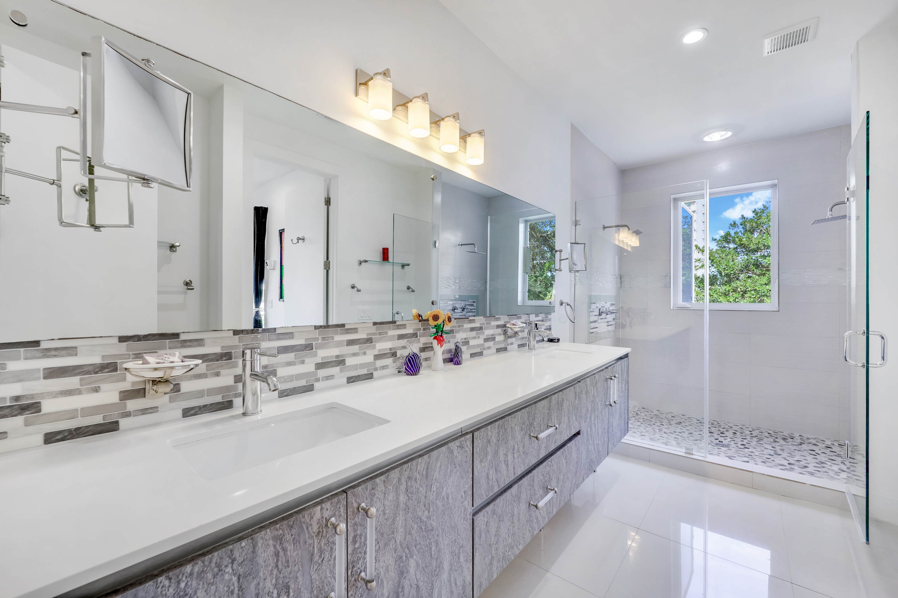 2943 SW 23rd Street Miami FL 33145