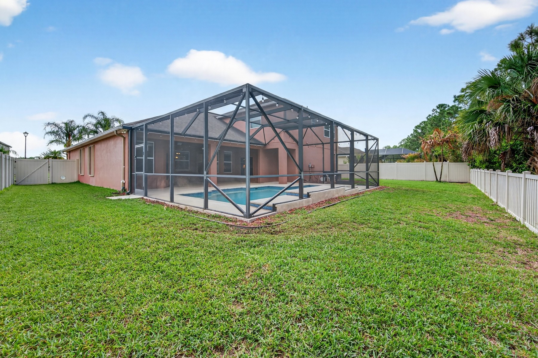 509 Easton Forest Circle SE Palm Bay FL 32909