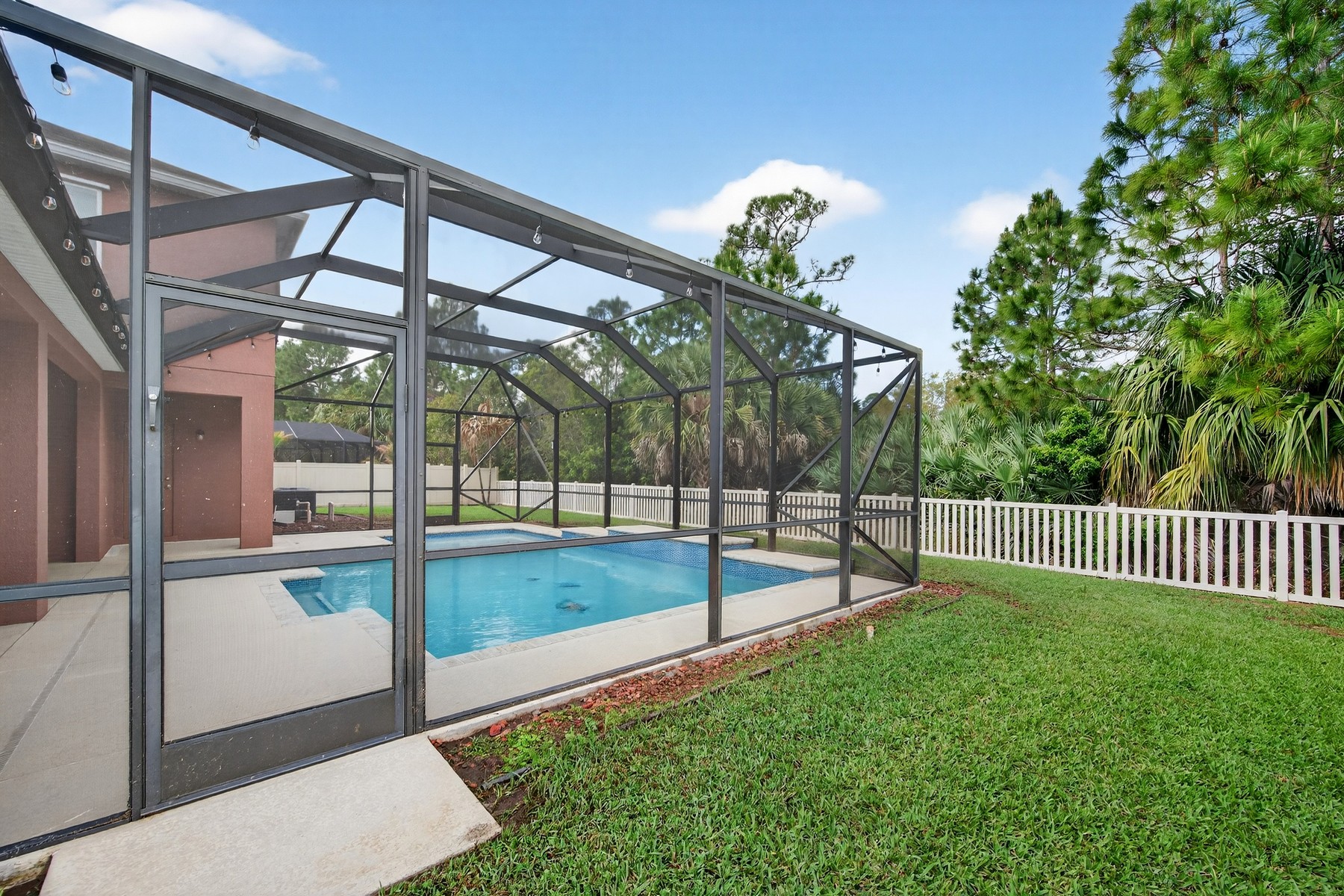 509 Easton Forest Circle SE Palm Bay FL 32909