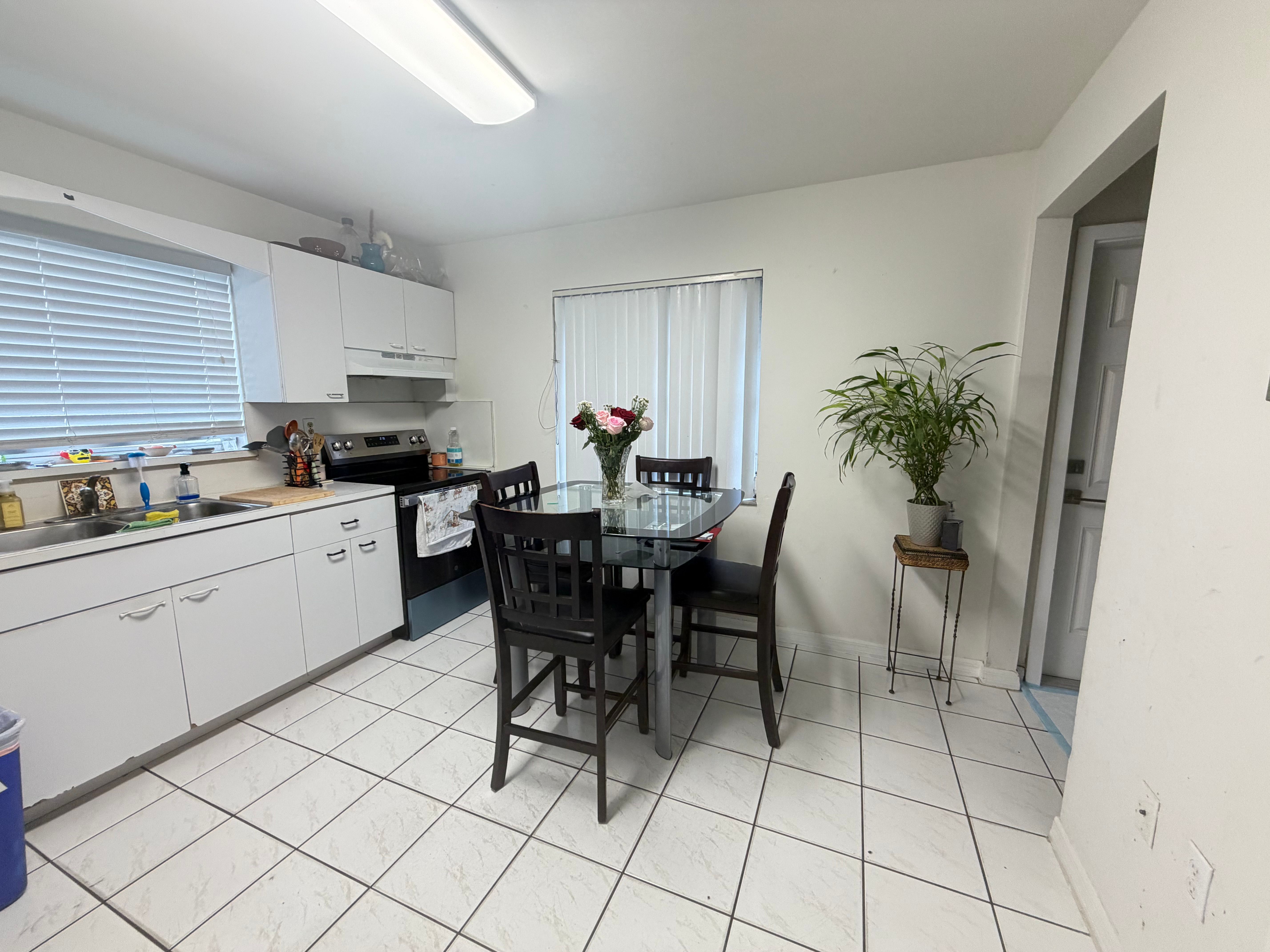 119/121 NW 17th Place Miami FL 33125