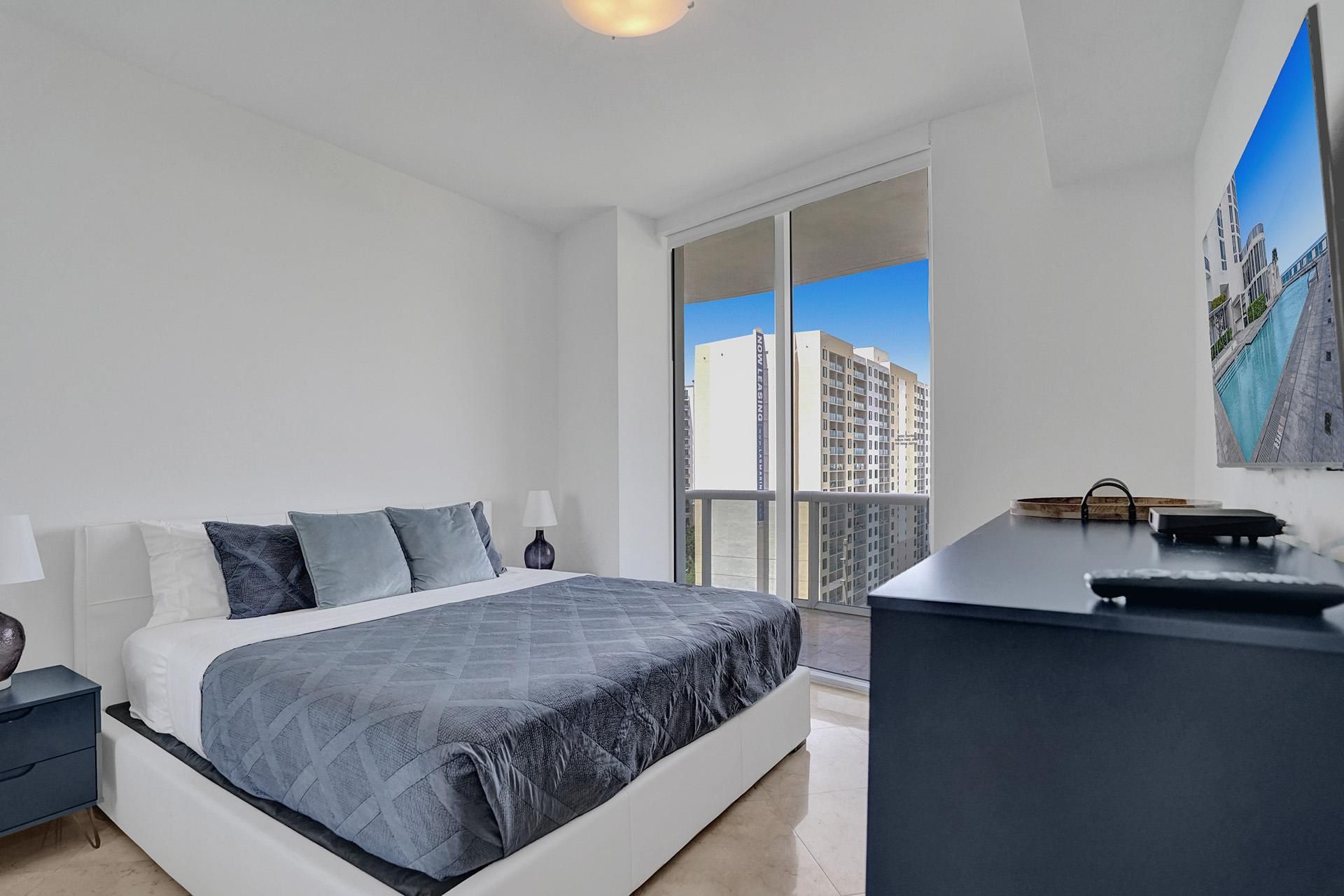 16001 Collins Avenue Sunny Isles Beach FL 33160