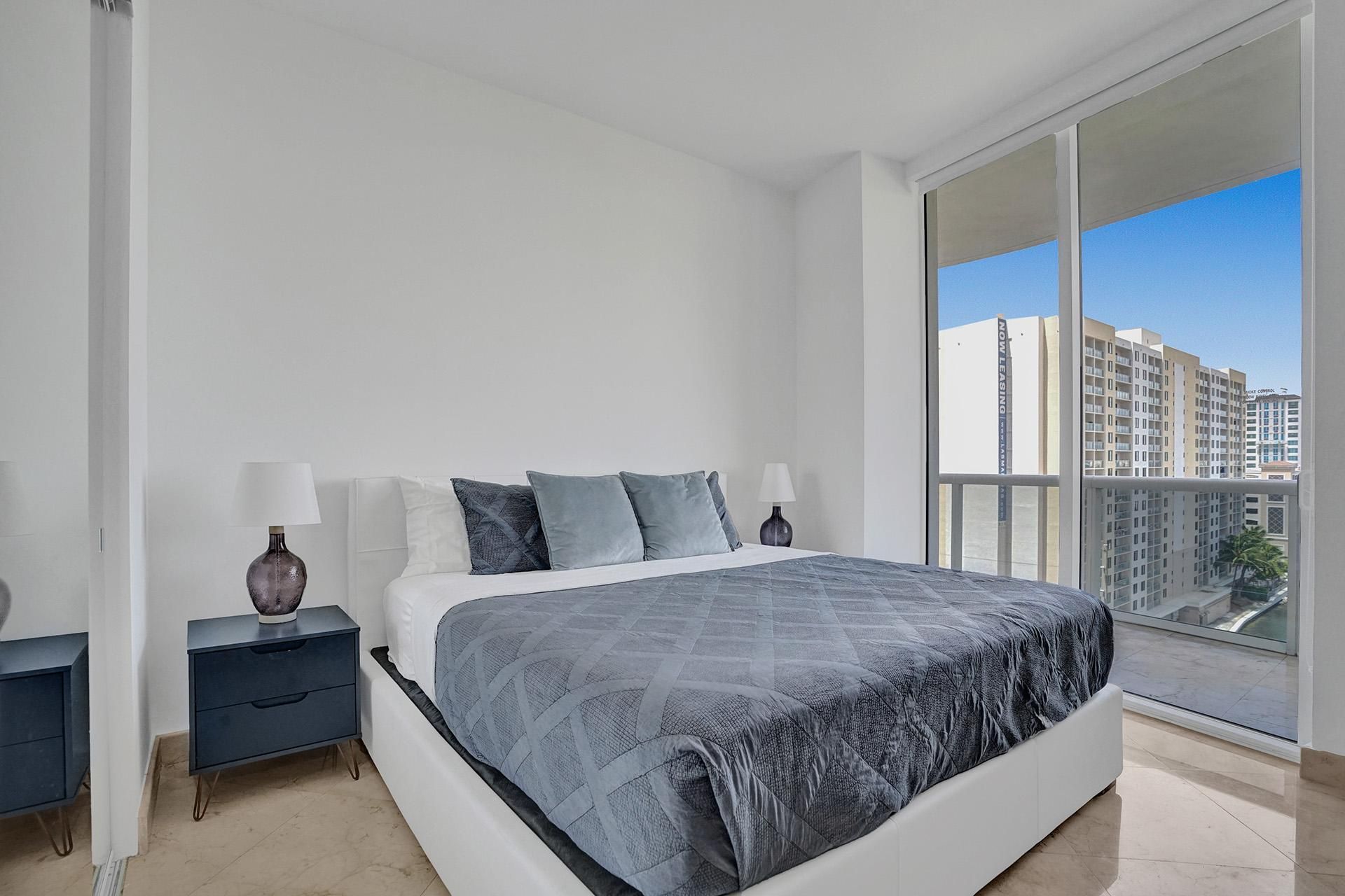 16001 Collins Avenue Sunny Isles Beach FL 33160