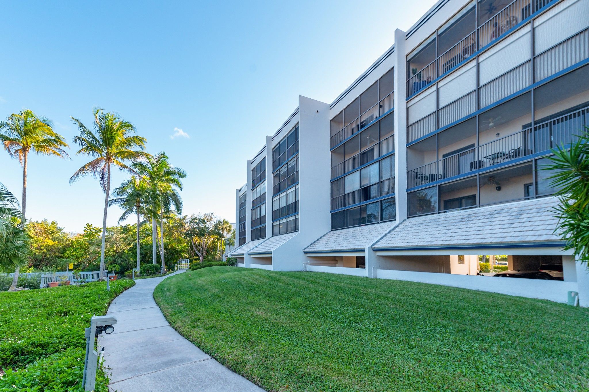 545 SE 12th Street Dania Beach FL 33004
