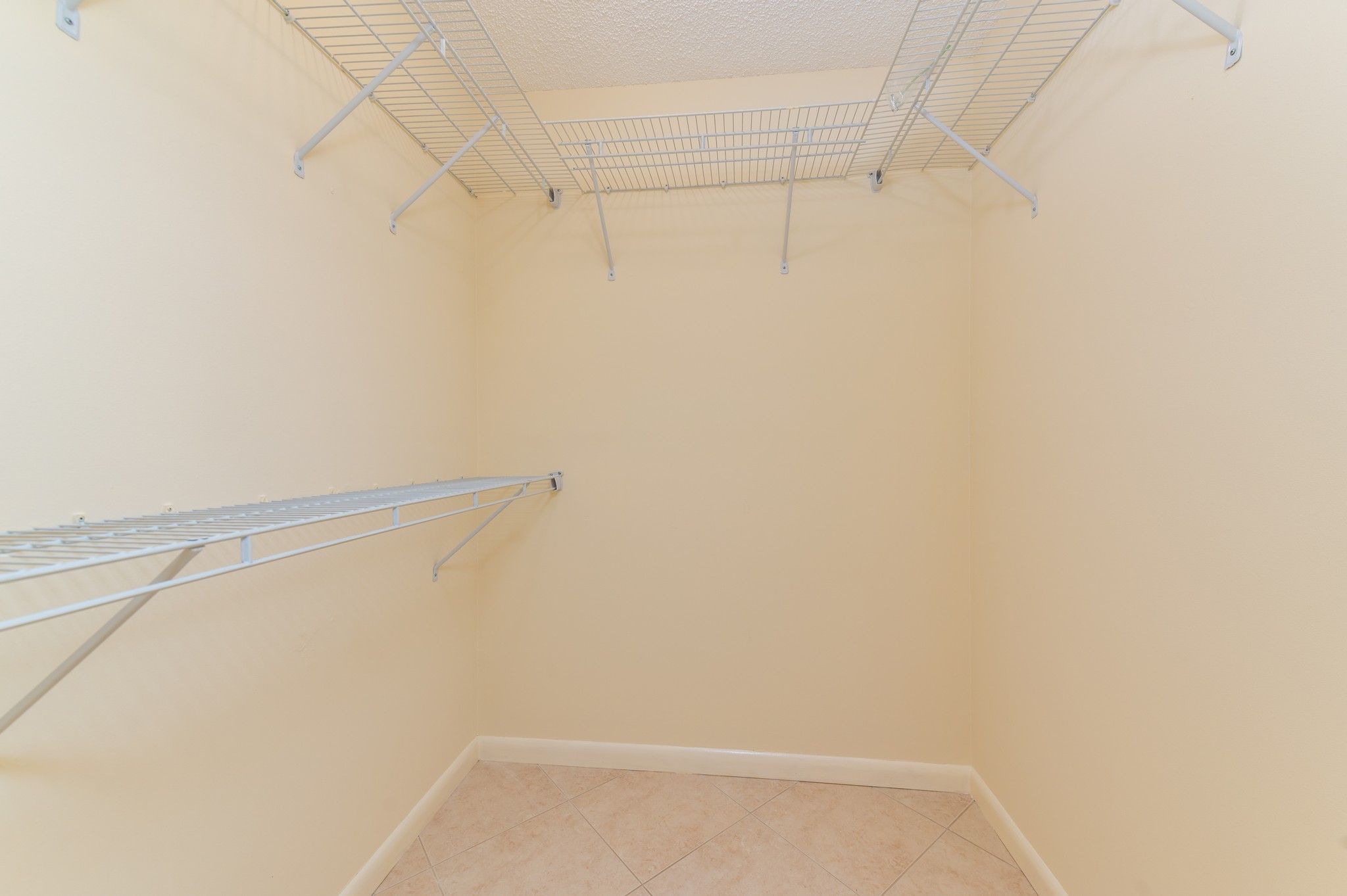 545 SE 12th Street Dania Beach FL 33004