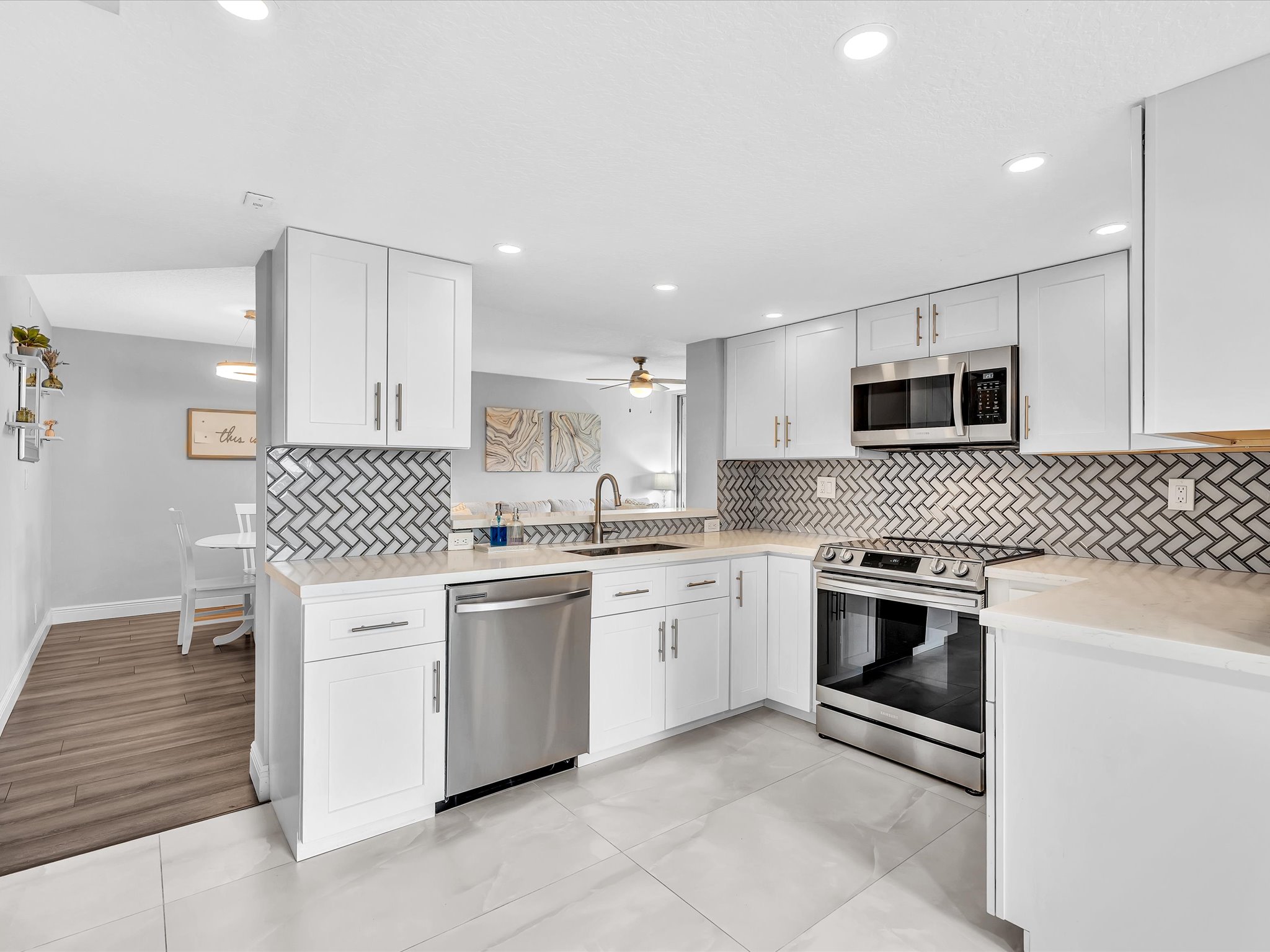 1811 Sabal Palm Drive Davie FL 33324