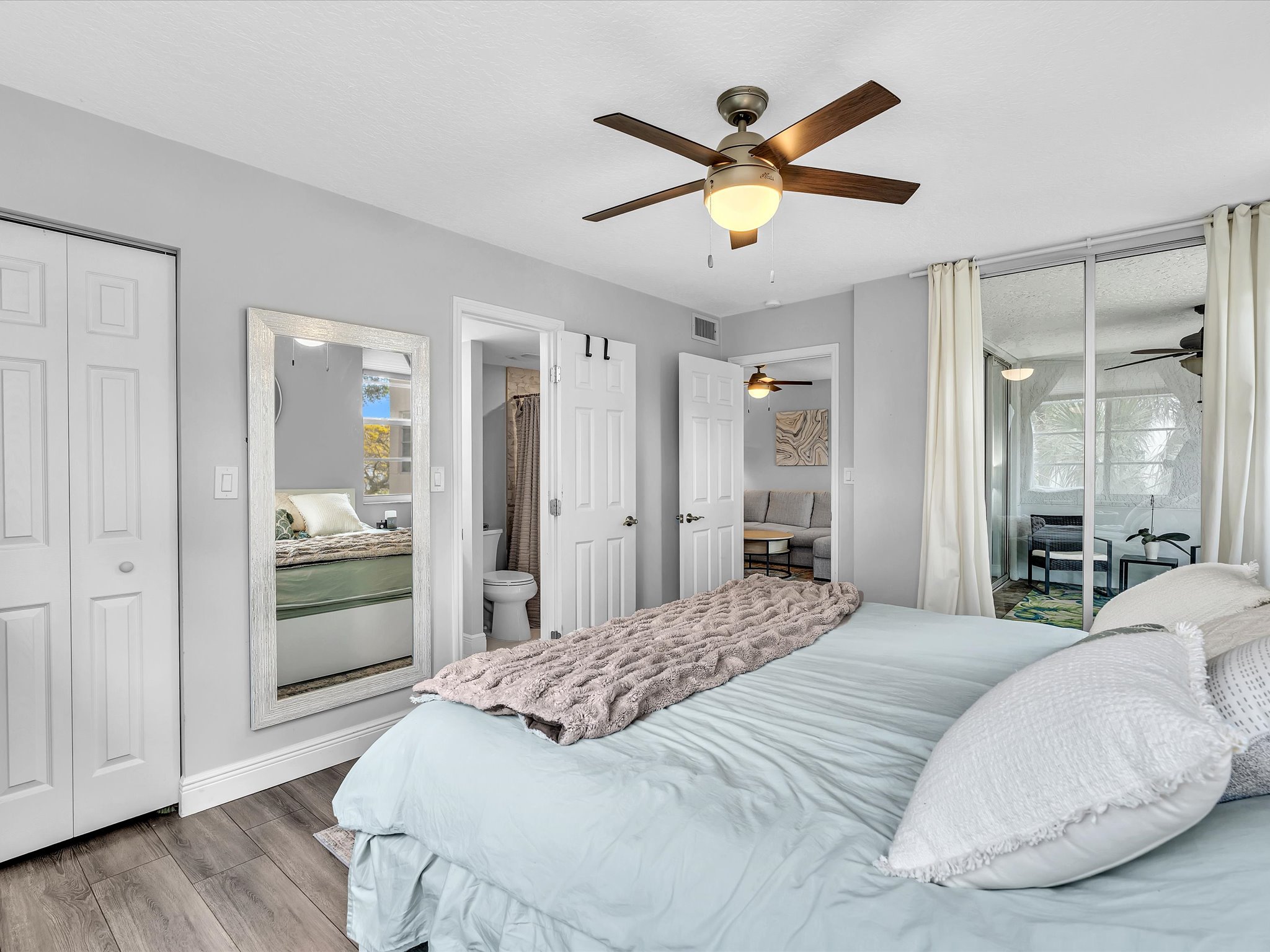 1811 Sabal Palm Drive Davie FL 33324