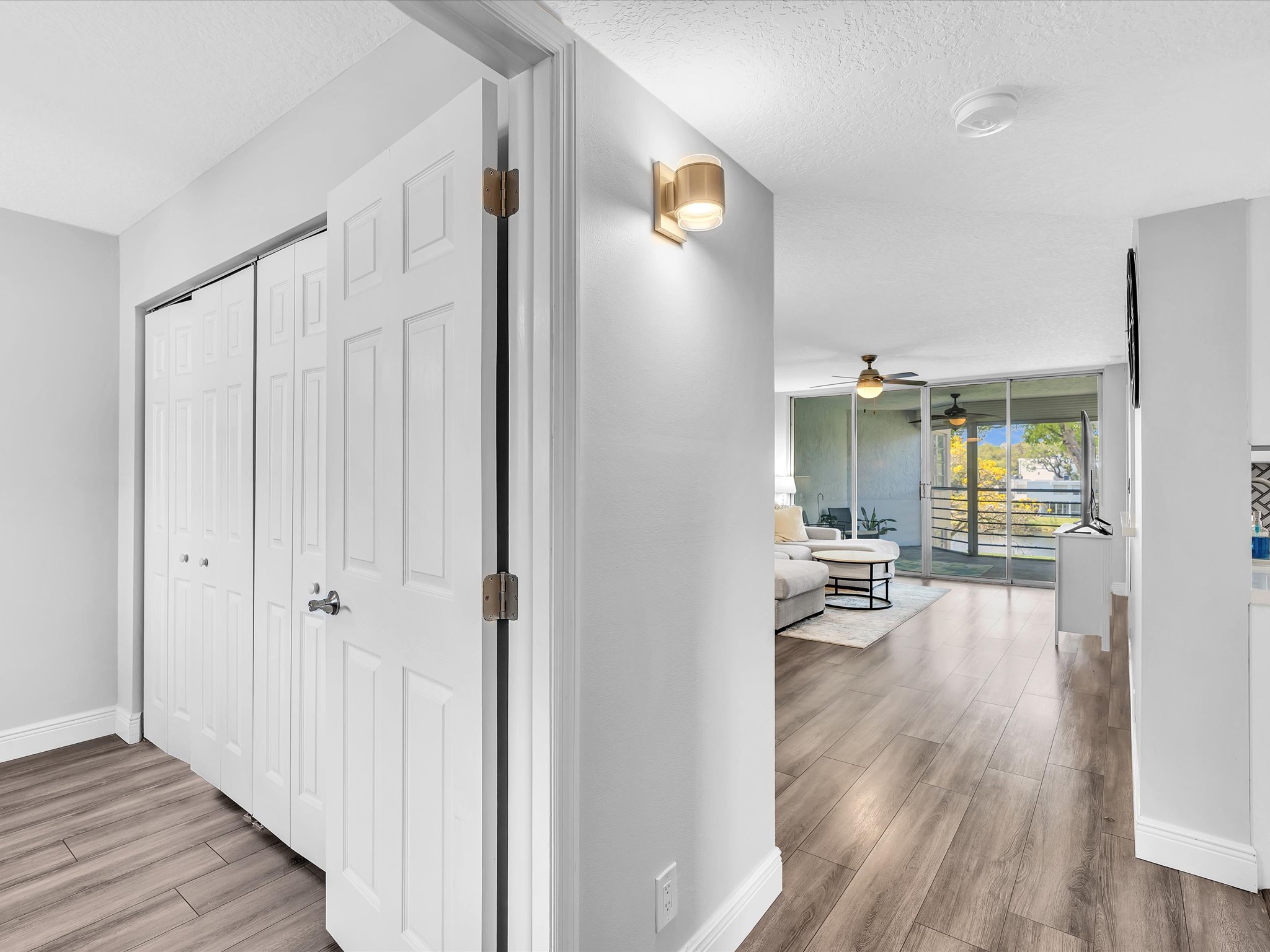 1811 Sabal Palm Drive Davie FL 33324