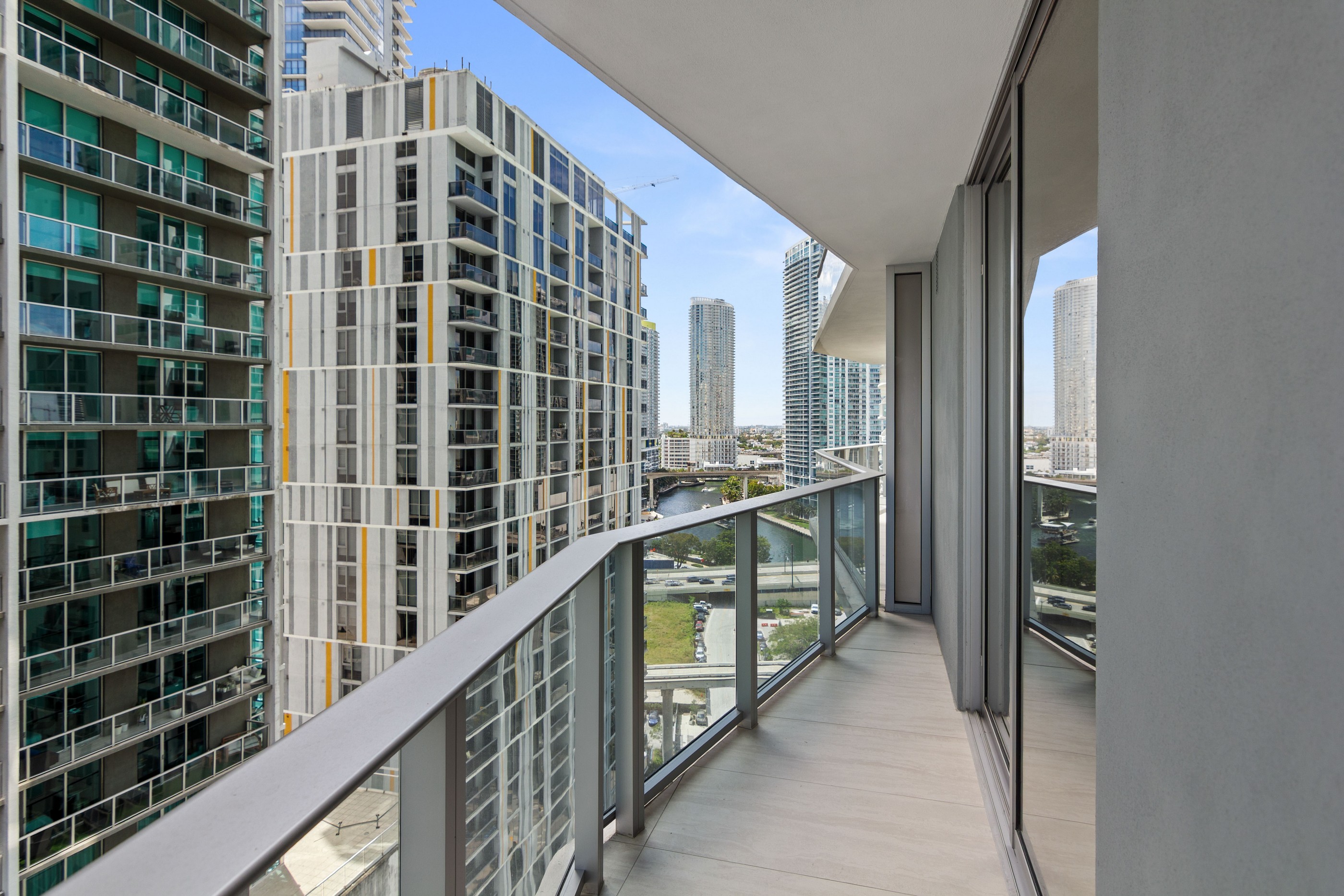 77 SE 5th Street Miami FL 33131