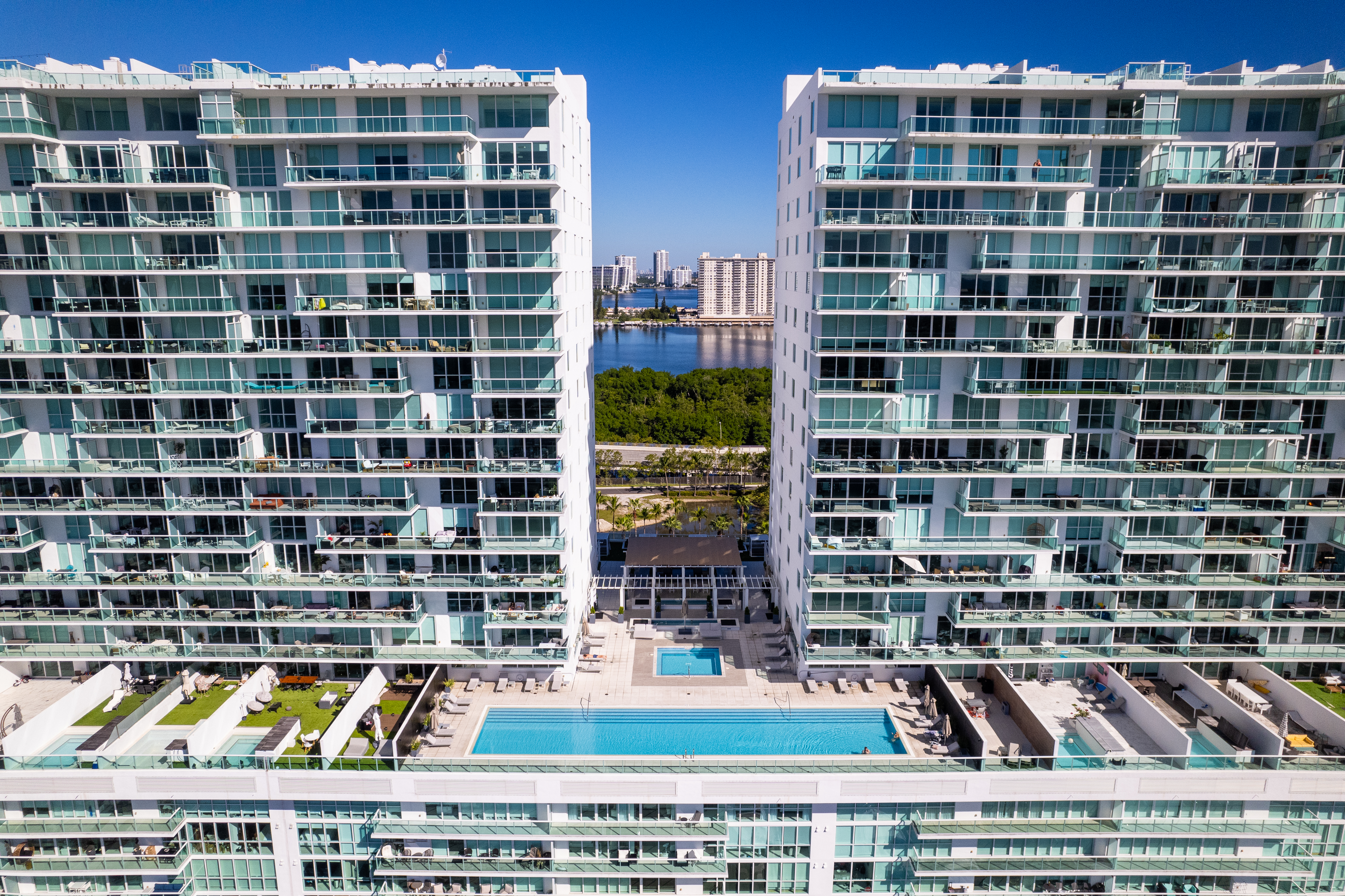 400 Sunny Isles Boulevard Sunny Isles Beach FL 33160