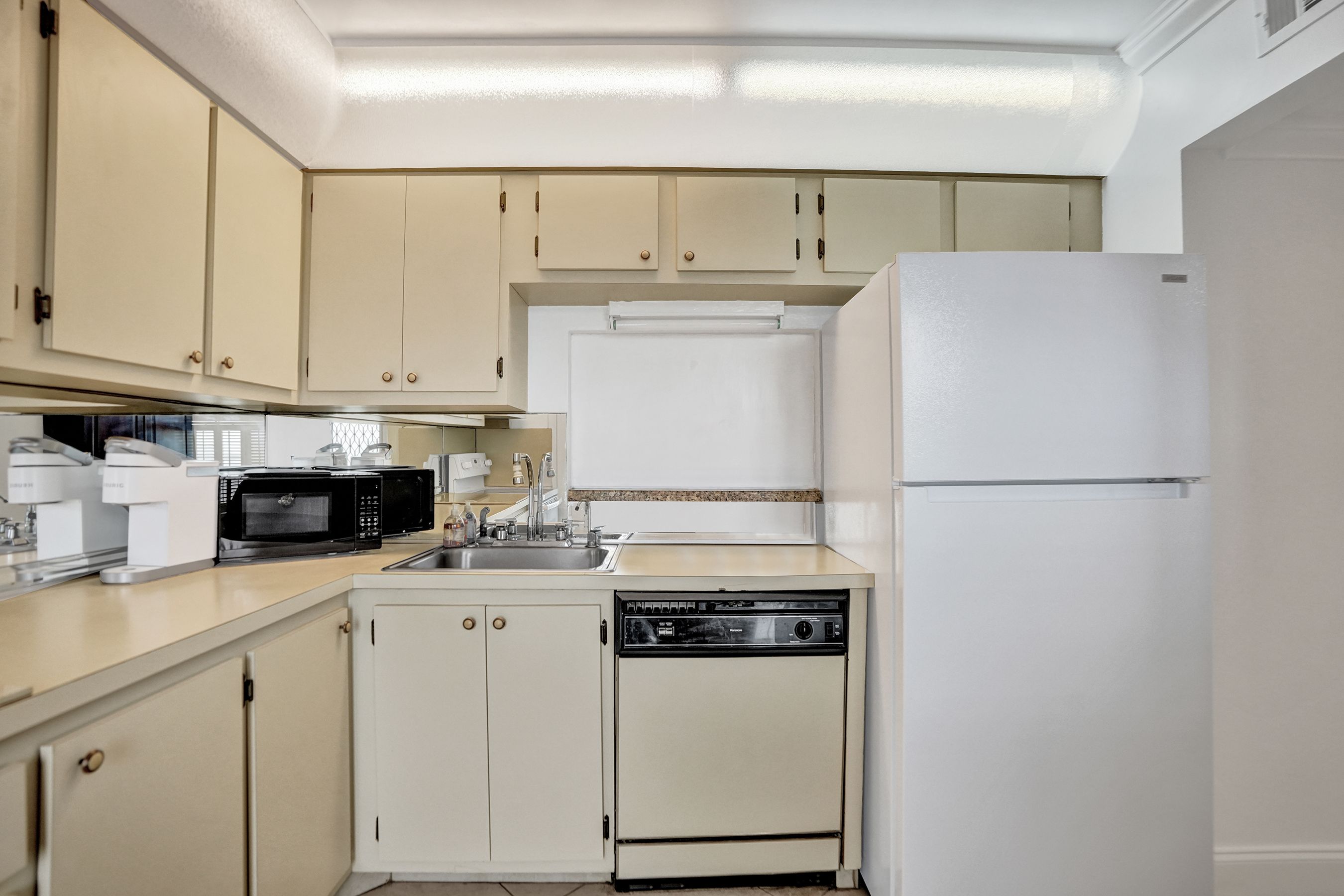 3940 NW 42nd Avenue Lauderdale Lakes FL 33319