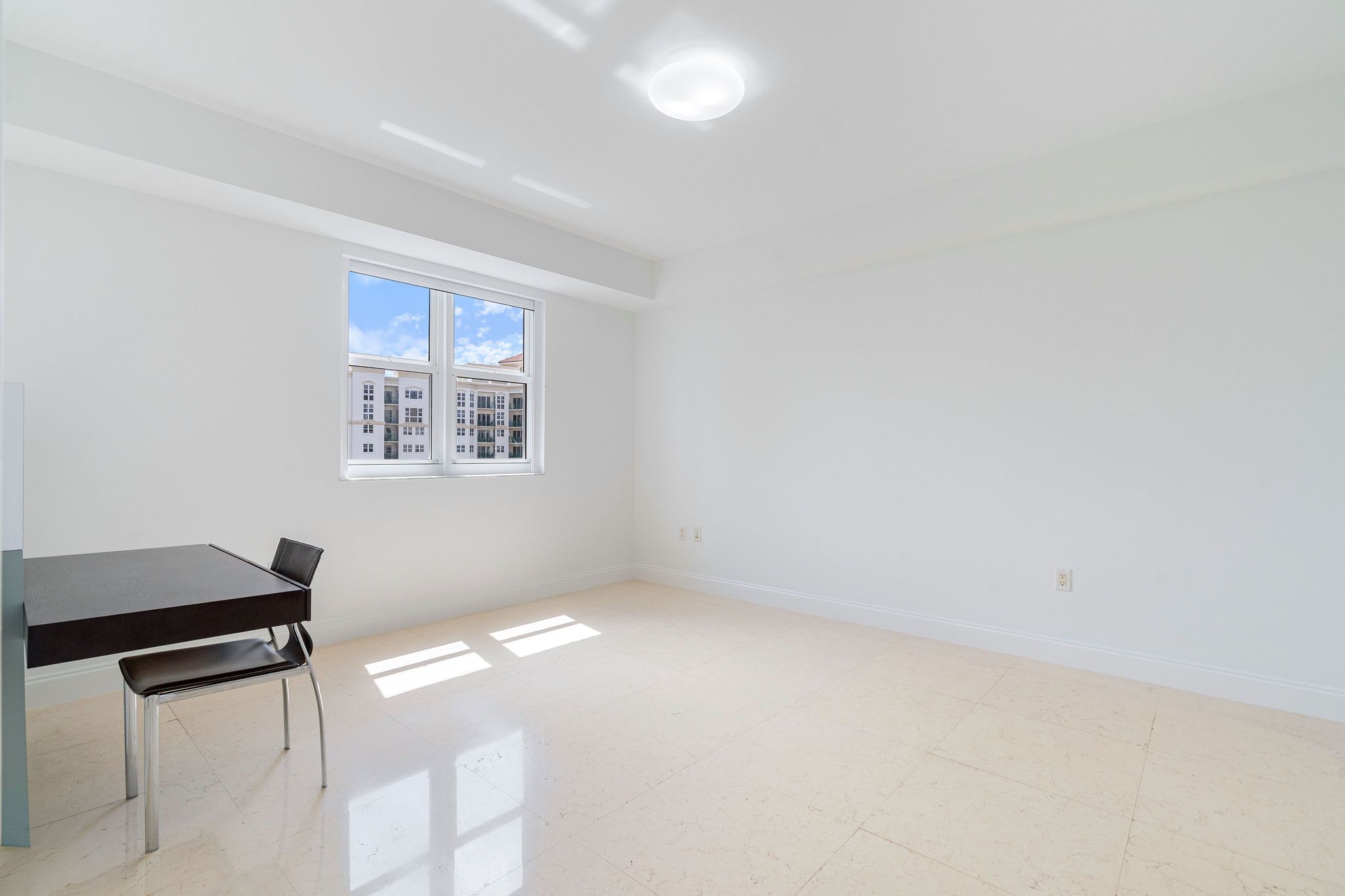 20000 E Country Club Drive Aventura FL 33180