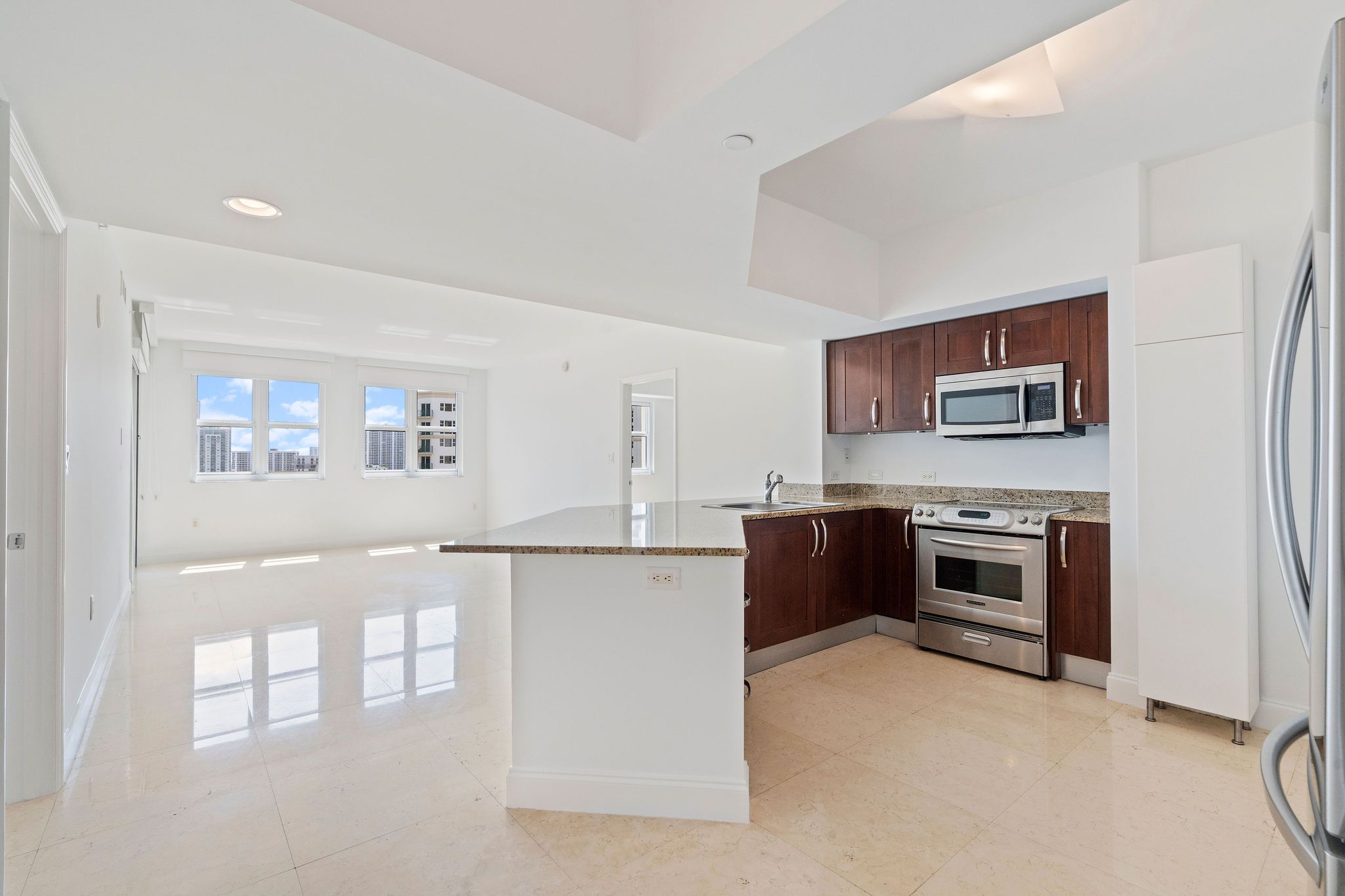 20000 E Country Club Drive Aventura FL 33180