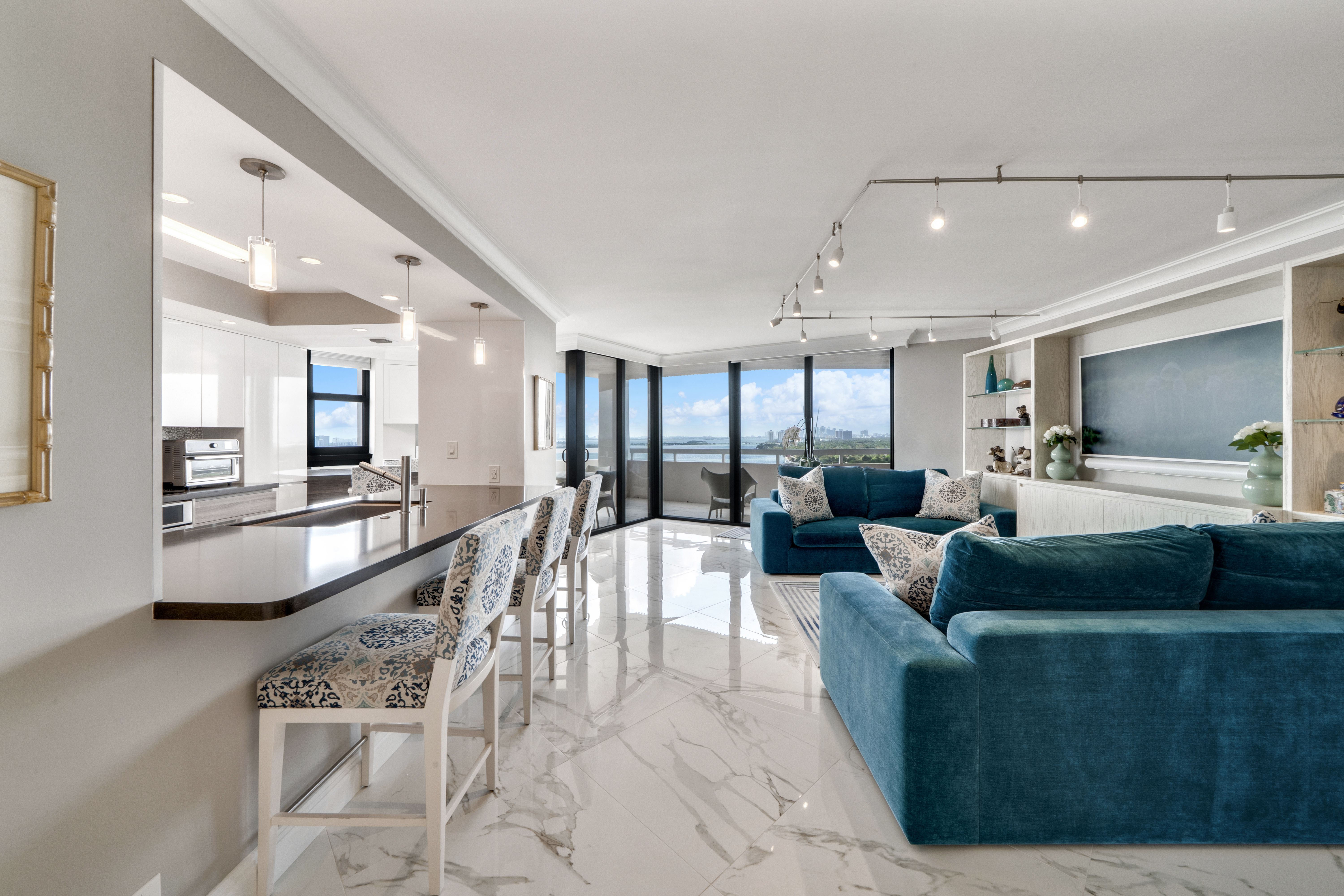 2000 Towerside Terrace Miami FL 33138